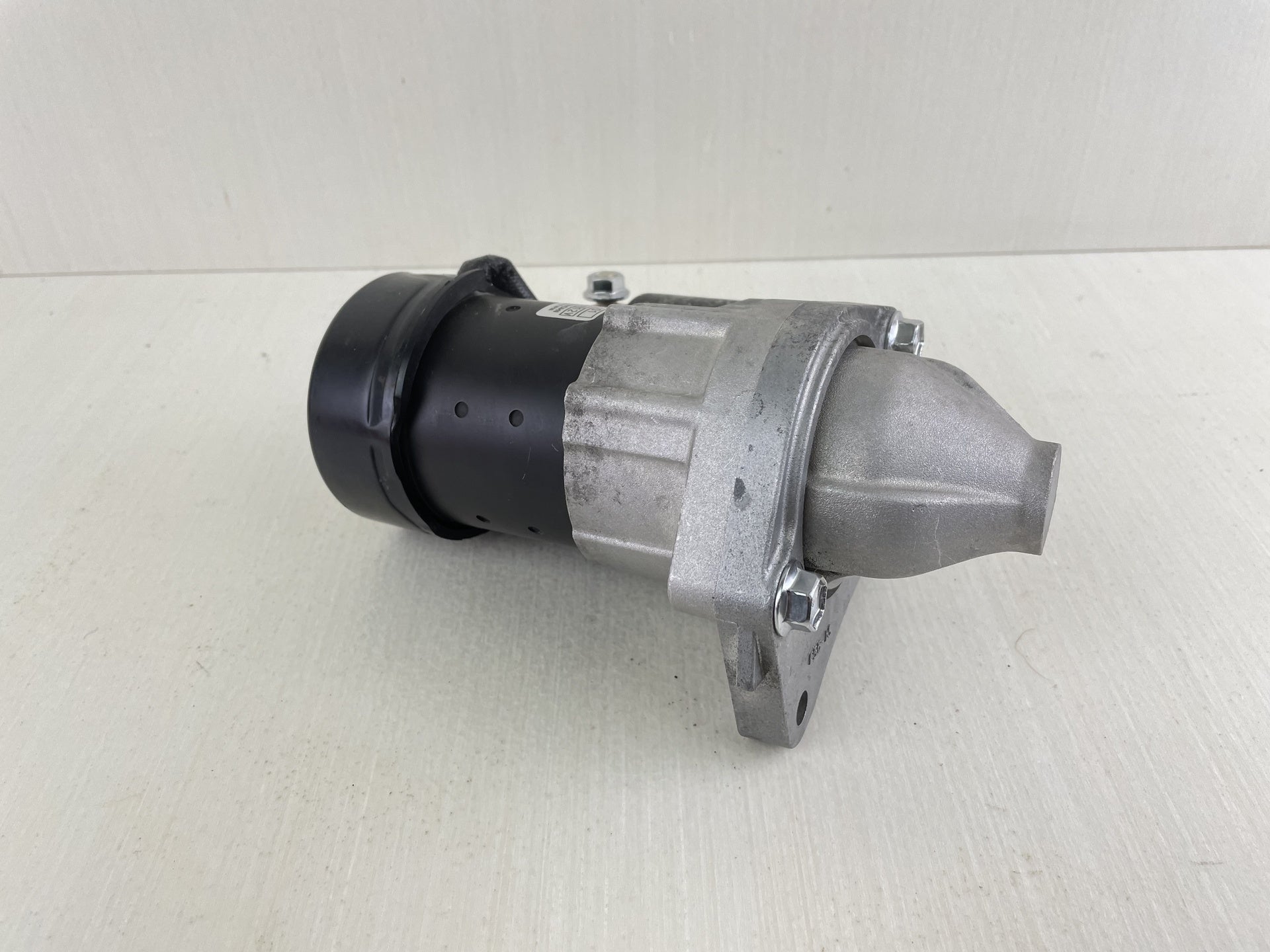 06-2011 Suzuki DF 25 HP Outboard Starter Motor Assembly 31100-95J01