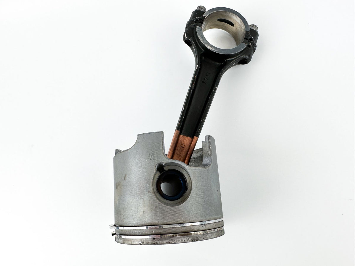 2005 Mercury 225 HP 2 Stroke Outboard Piston W/ Connecting Rod 881054T3 OEM