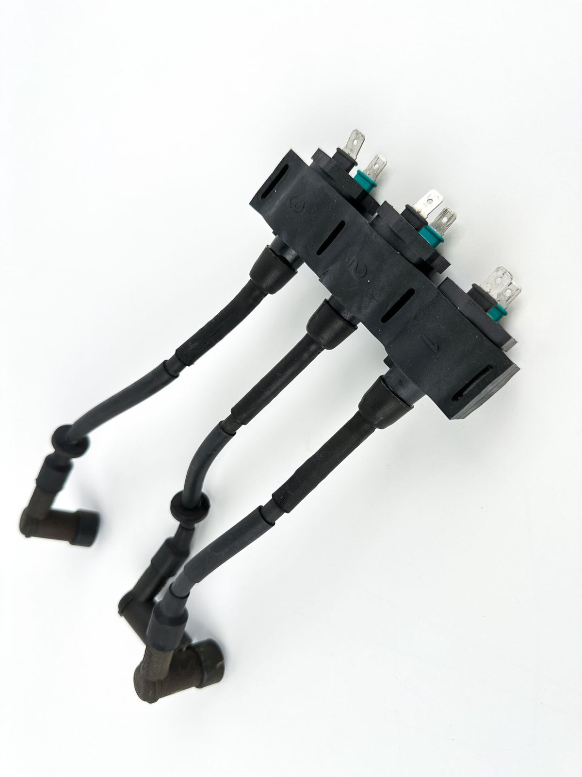 1996 Honda 50 HP 4 Stroke Outboard Ignition Coil Set 30511-ZV5-003 OEM