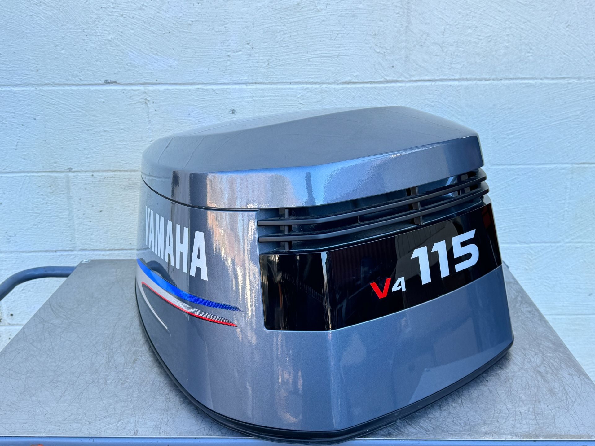 94-08 Yamaha V4 115HP 2 Stroke Outboard Top Cowling Cover Hood