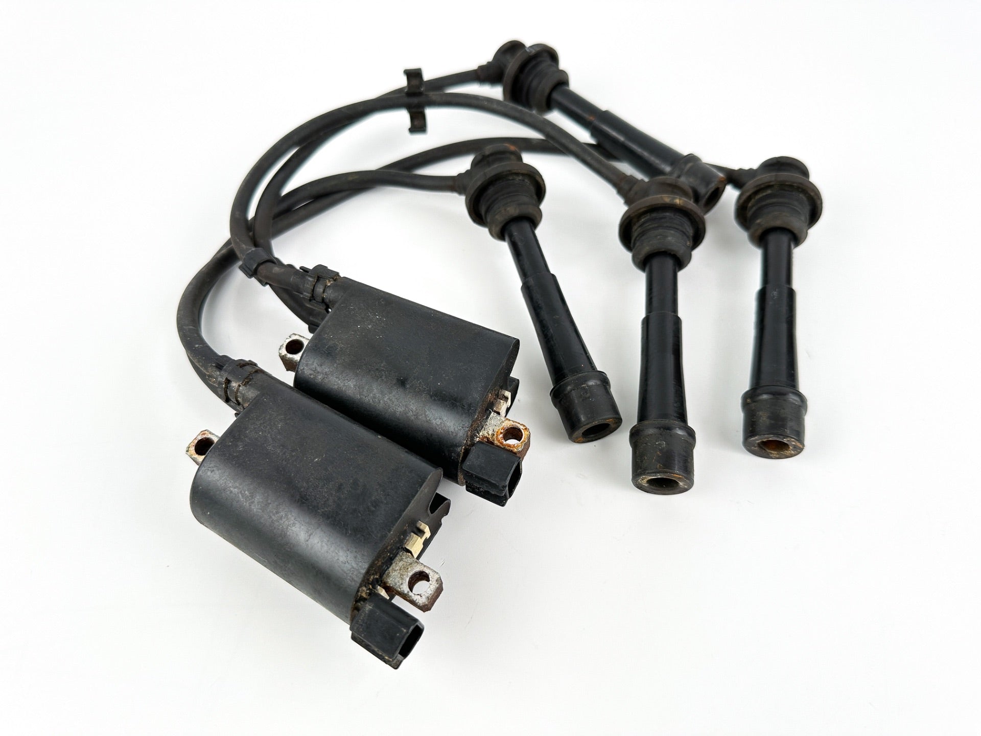 2002 Suzuki 140 HP 4 Stroke Outboard Ignition Coil Set 33410-90J00 OEM