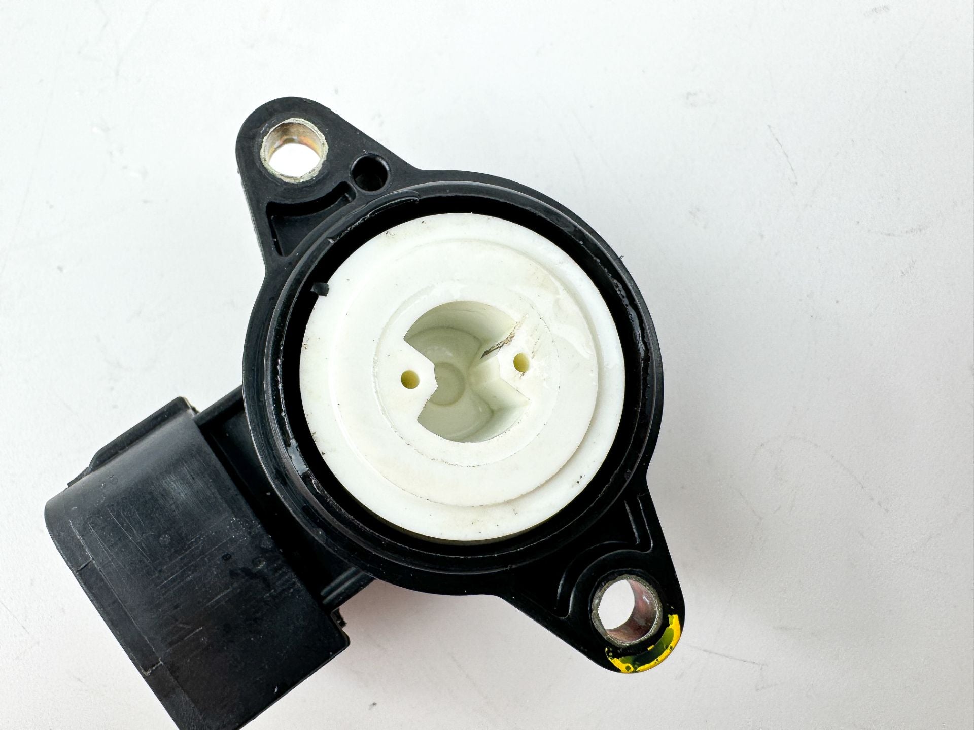 2005 Yamaha 75 HP 4 Stroke Outboard Throttle Position Sensor 6C5-85885-00-00 OEM