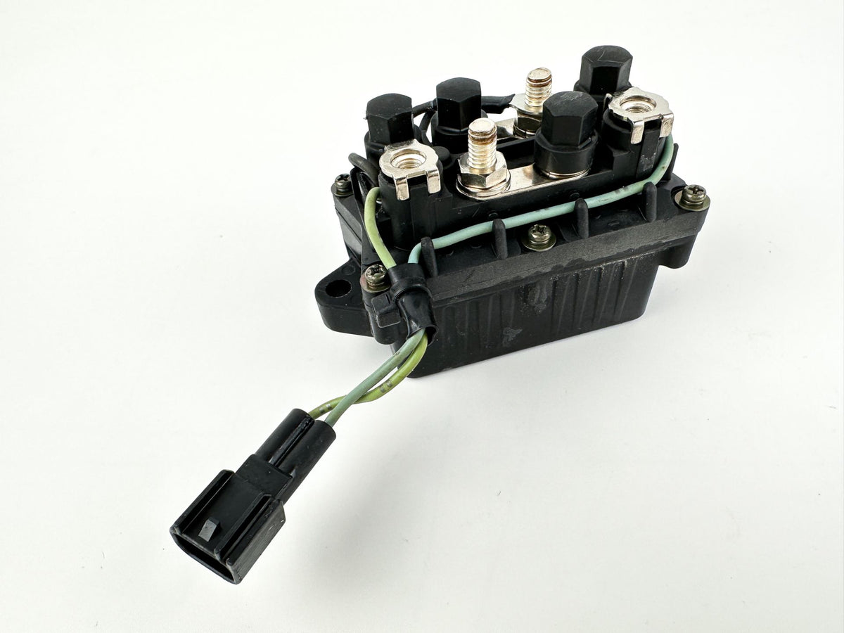 2004 Yamaha 150 HP 2 Stroke Outboard Trim Tilt Relay 68F-81950-01-00 OEM