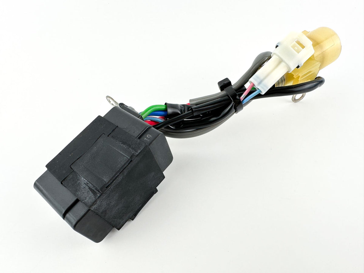 2007 Suzuki 175 HP 4 Stroke Outboard Starter Relay 38410-93J13 OEM