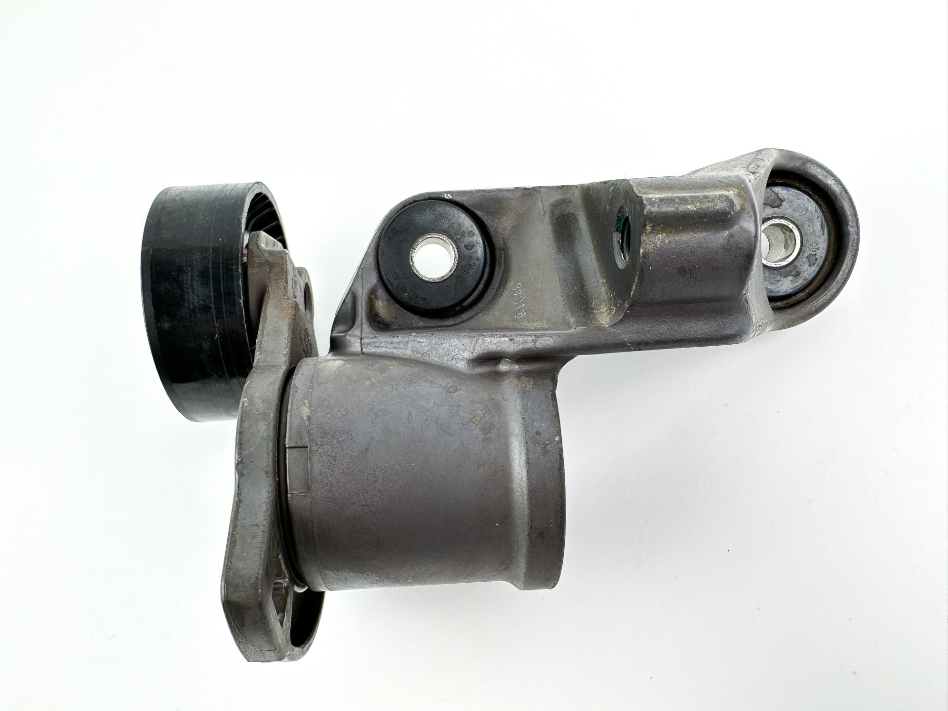 2008 Mercury 300 HP 4 Stroke Outboard Belt Tensioner 885349T05 OEM