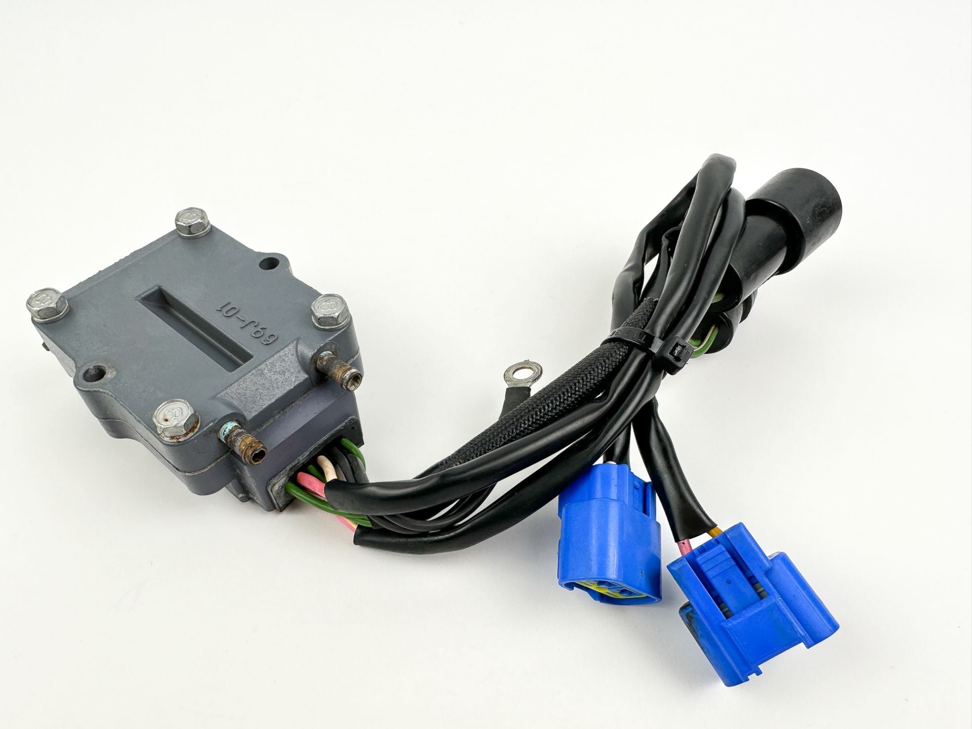 2004 Yamaha 225 HP 4 Stroke Outboard Rectifier & Regulator 69J-81960-11-00 OEM