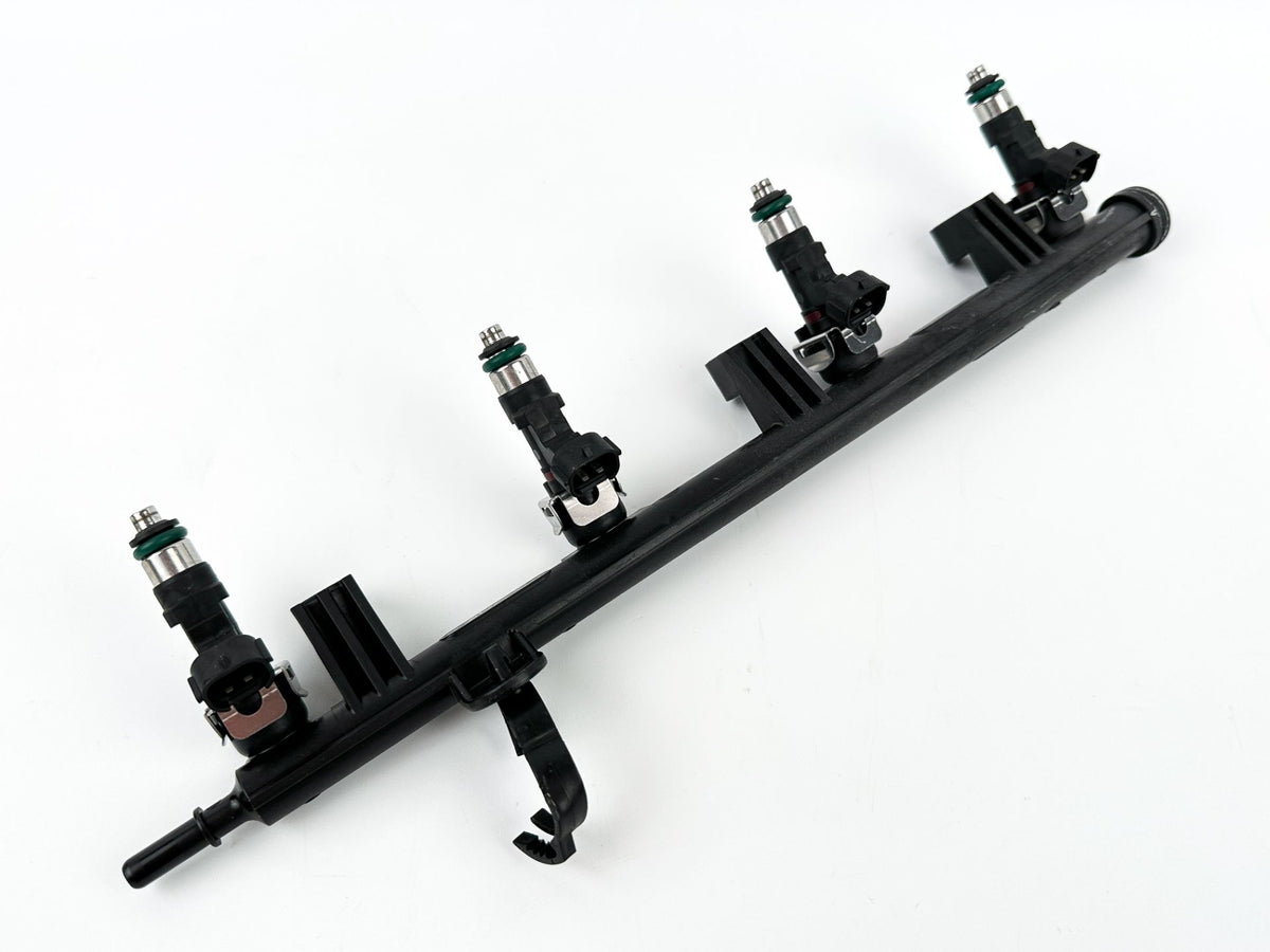 2014 Yamaha 200 HP 4 Stroke Outboard Fuel Injector Set W/ Rail 6DA-13160-00-00 OEM