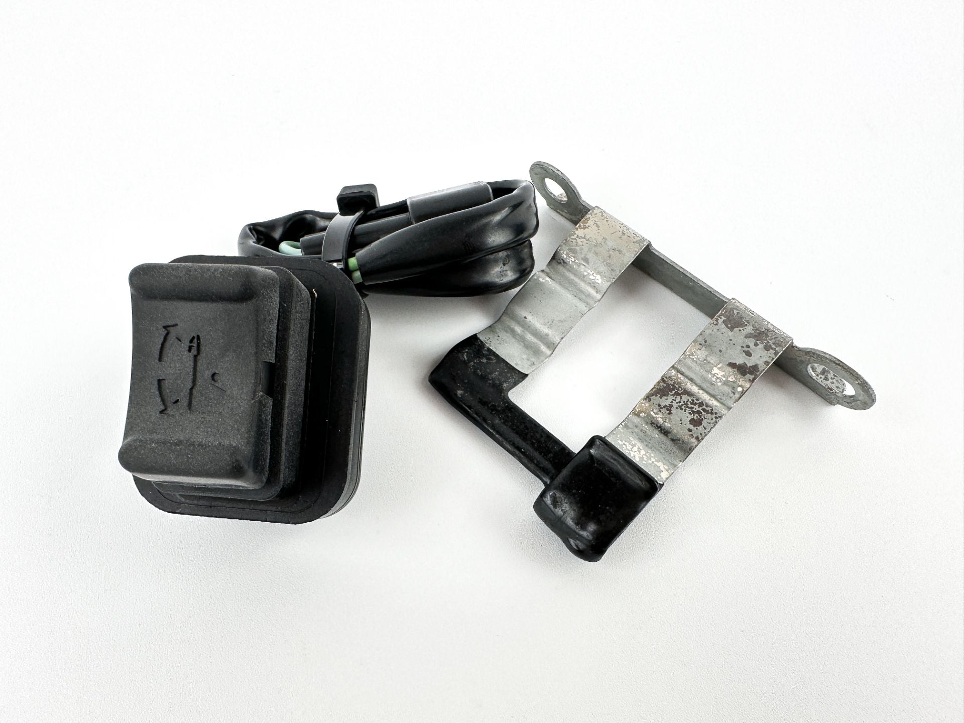 2007 Yamaha 150 HP 4 Stroke Outboard Trim Switch 69J-82563-00-00 OEM
