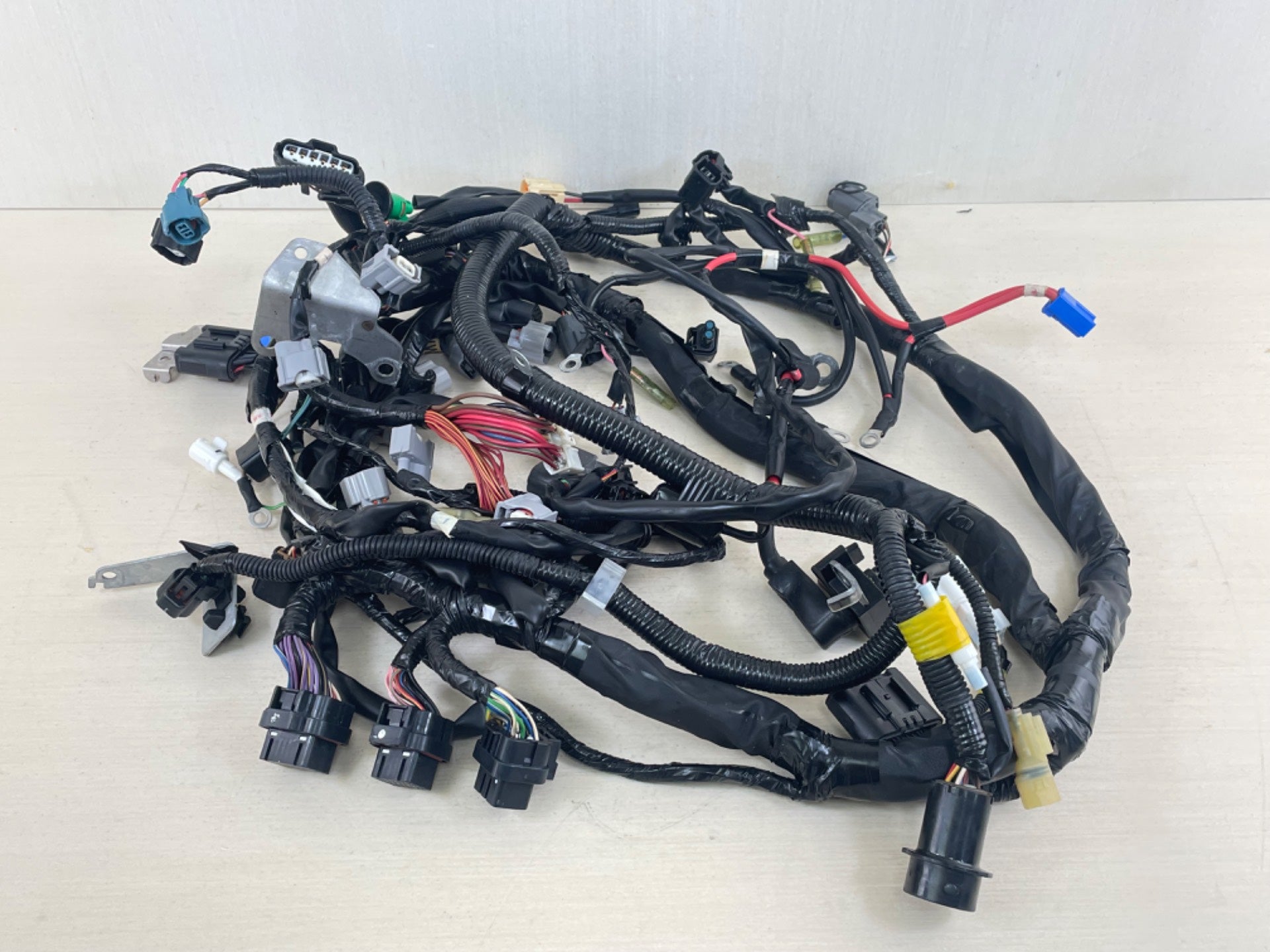 2006 Yamaha 250HP 3.3L 4 Stroke Outboard Engine Wiring Harness 6P2-82590-20-00