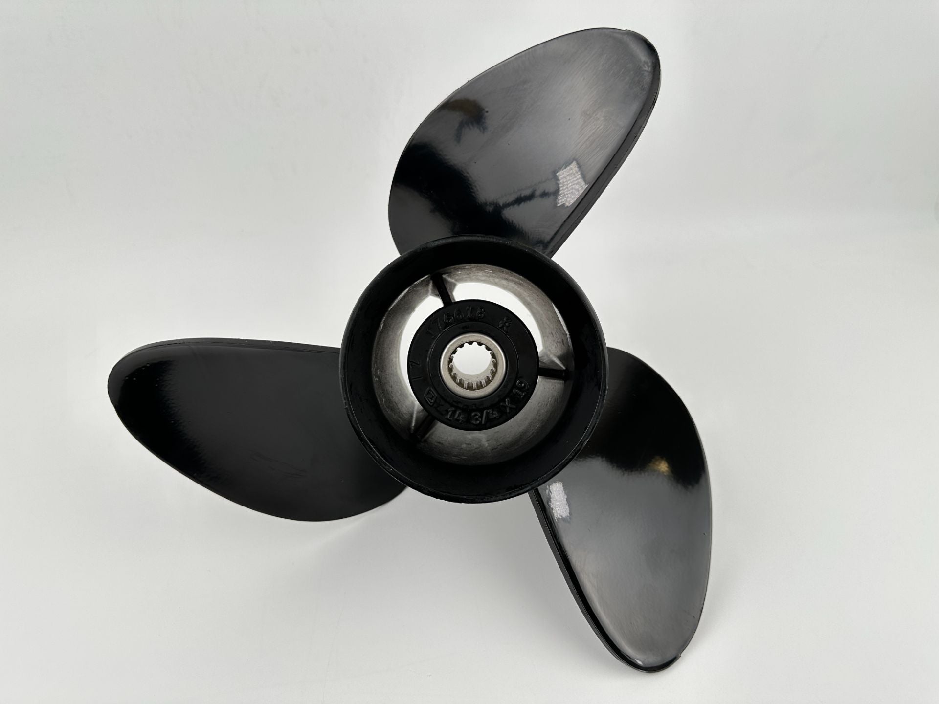 Johnson Evinrude SST Prop 14 3/4 x 19P LH Counter 176618