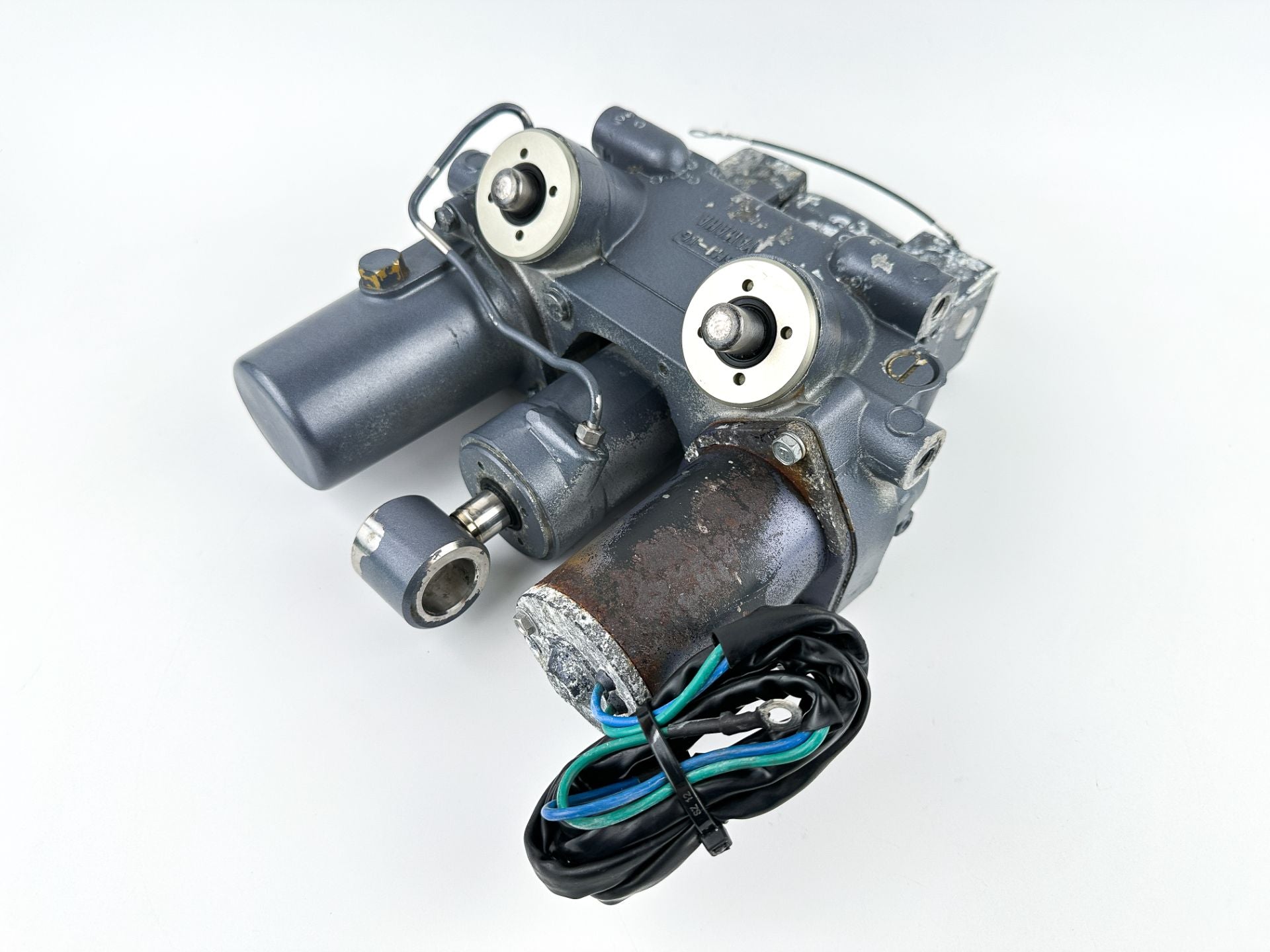 2004 Yamaha 90 HP 2 Stroke Outboard Power Trim Tilt Unit 6H1-43800-17-4D OEM