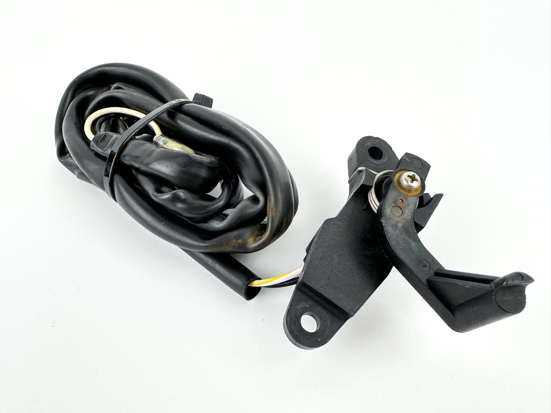 2005 Suzuki 115 HP 4 Stroke Outboard Trim Sender Unit Sensor 34801-99E05 OEM