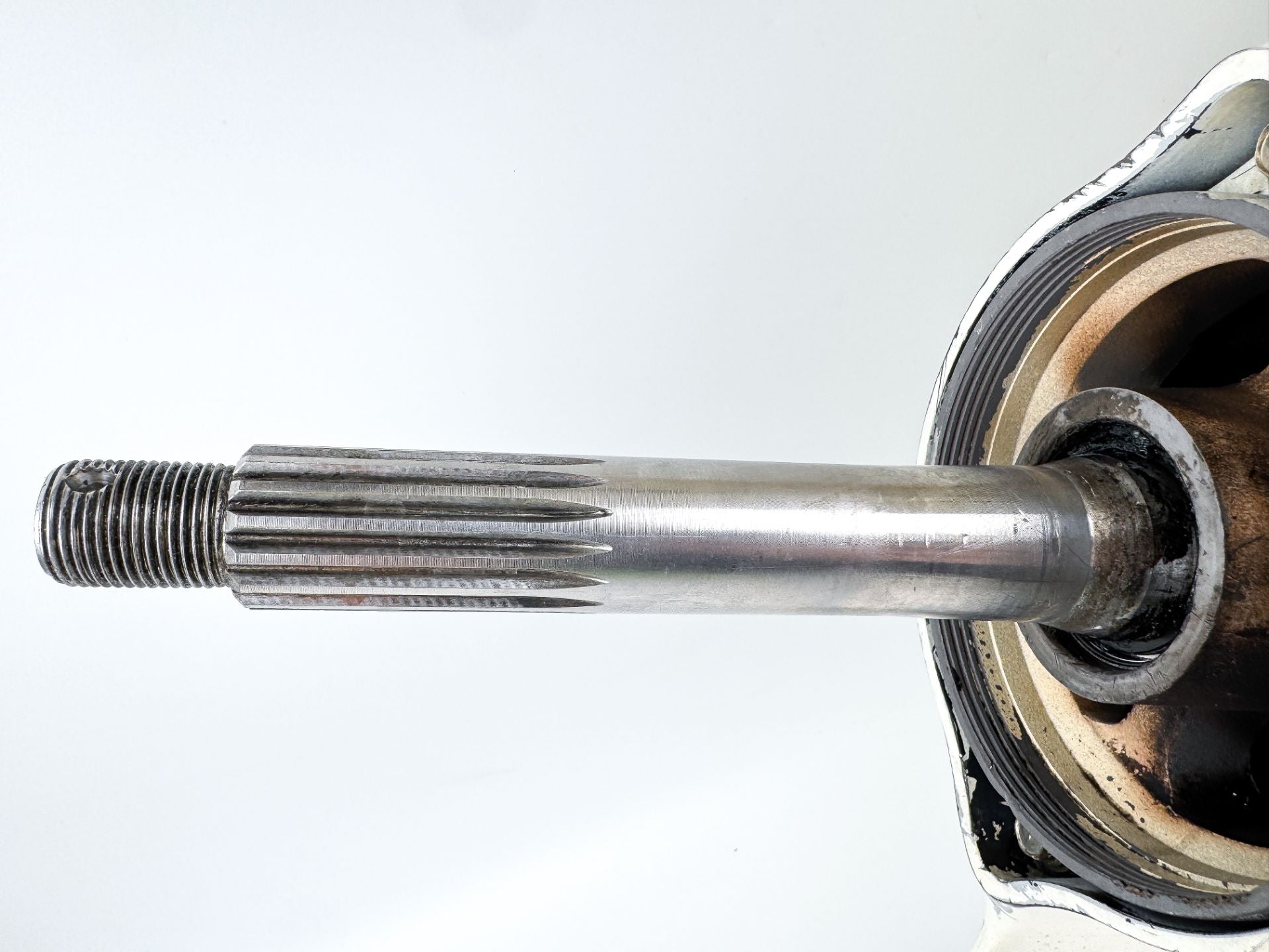 Evinrude Etec 150 175 200 HP 2 Stroke 25" XL Magnum 2 M2 Lower Unit Assembly