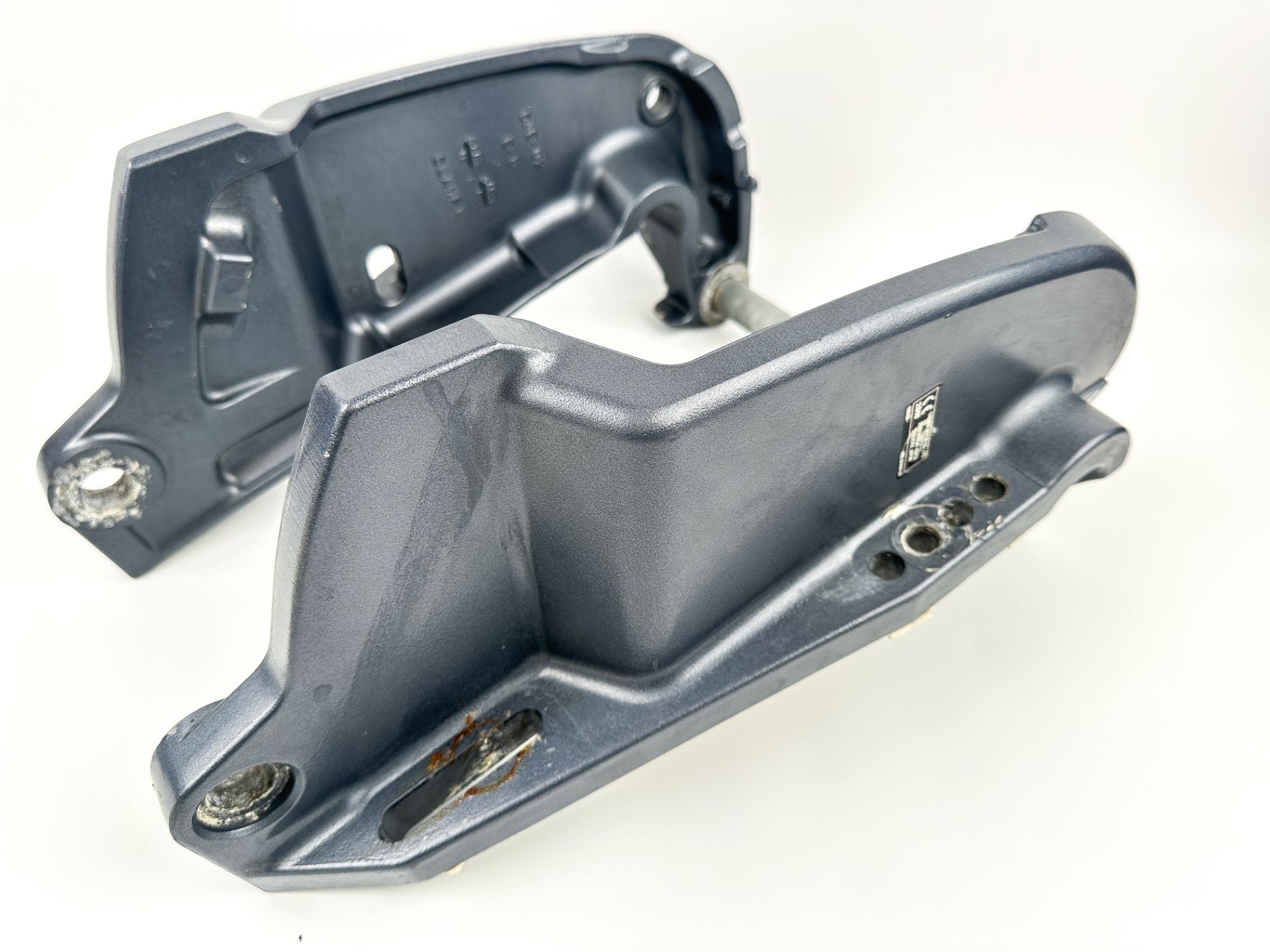 2016 Yamaha 150 HP 4 Stroke Outboard Clamp Bracket Pair 64E-43112-02-8D OEM
