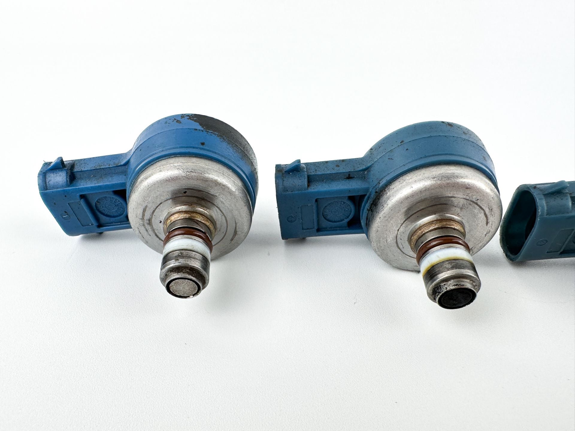 2005 Mercury 225 HP 2 Stroke Outboard Air Injector Set 883078A4 OEM