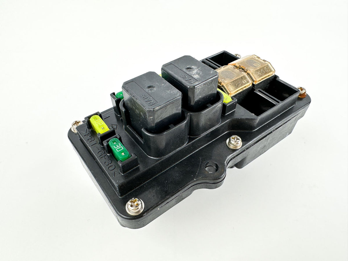 2004 Yamaha 150 HP 2 Stroke Outboard Fuse Box 68F-82170-00-00 OEM
