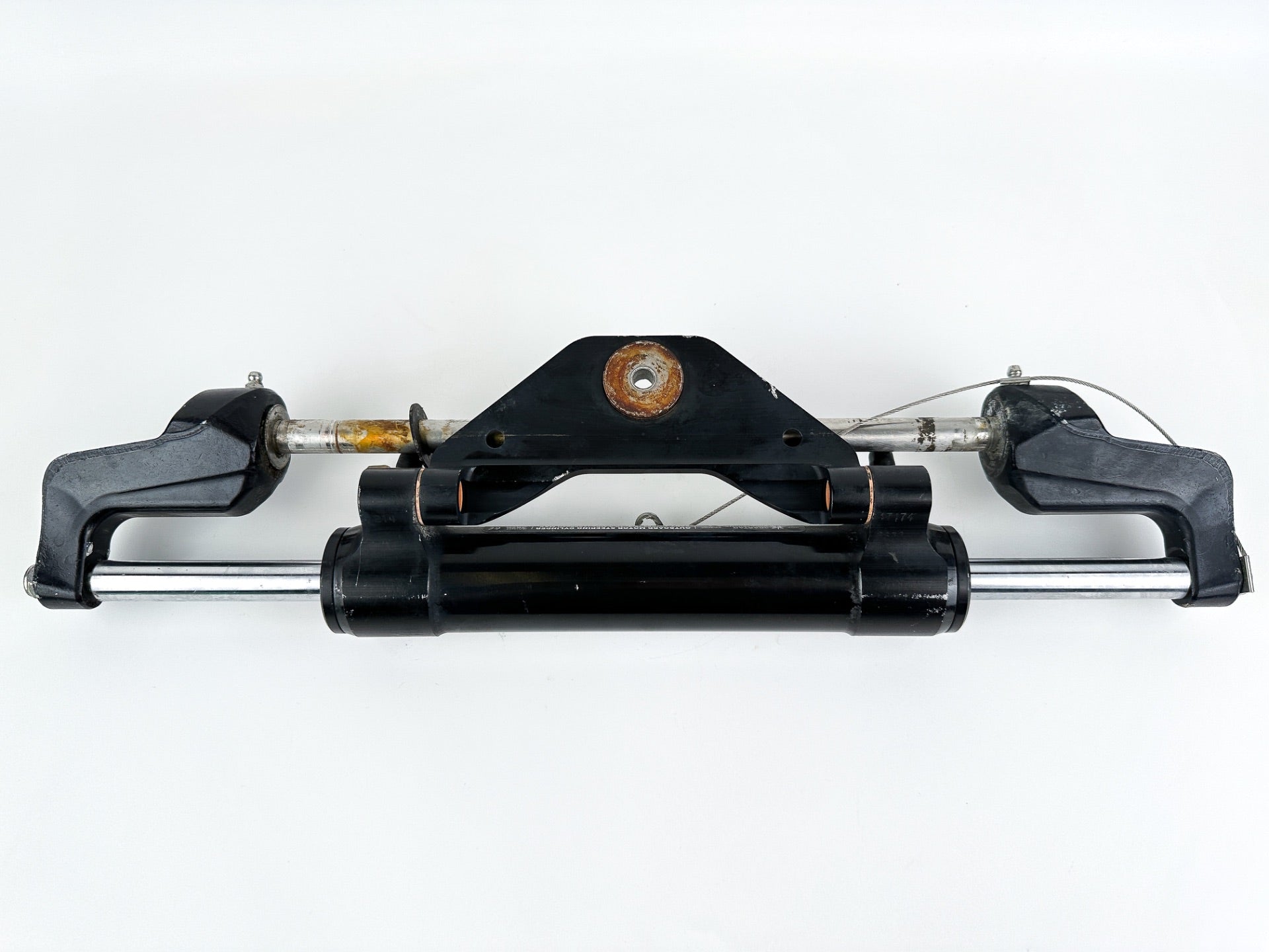 Seastar HC5345-3 Front Mount Pivoting Outboard Hydraulic Steering Cylinder