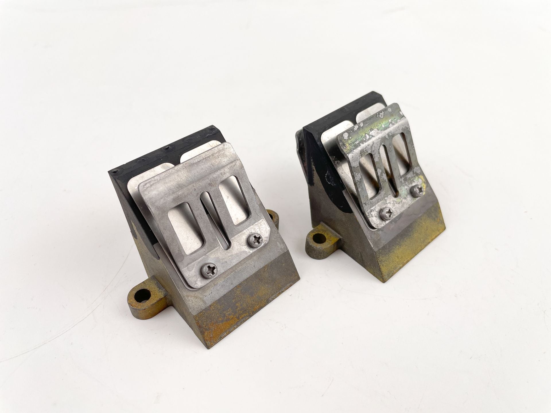 Outboard Reeds 1994 Yamaha 25 HP 2 Stroke Outboard Reed Valve Assembly 6L2-13610-00-0
