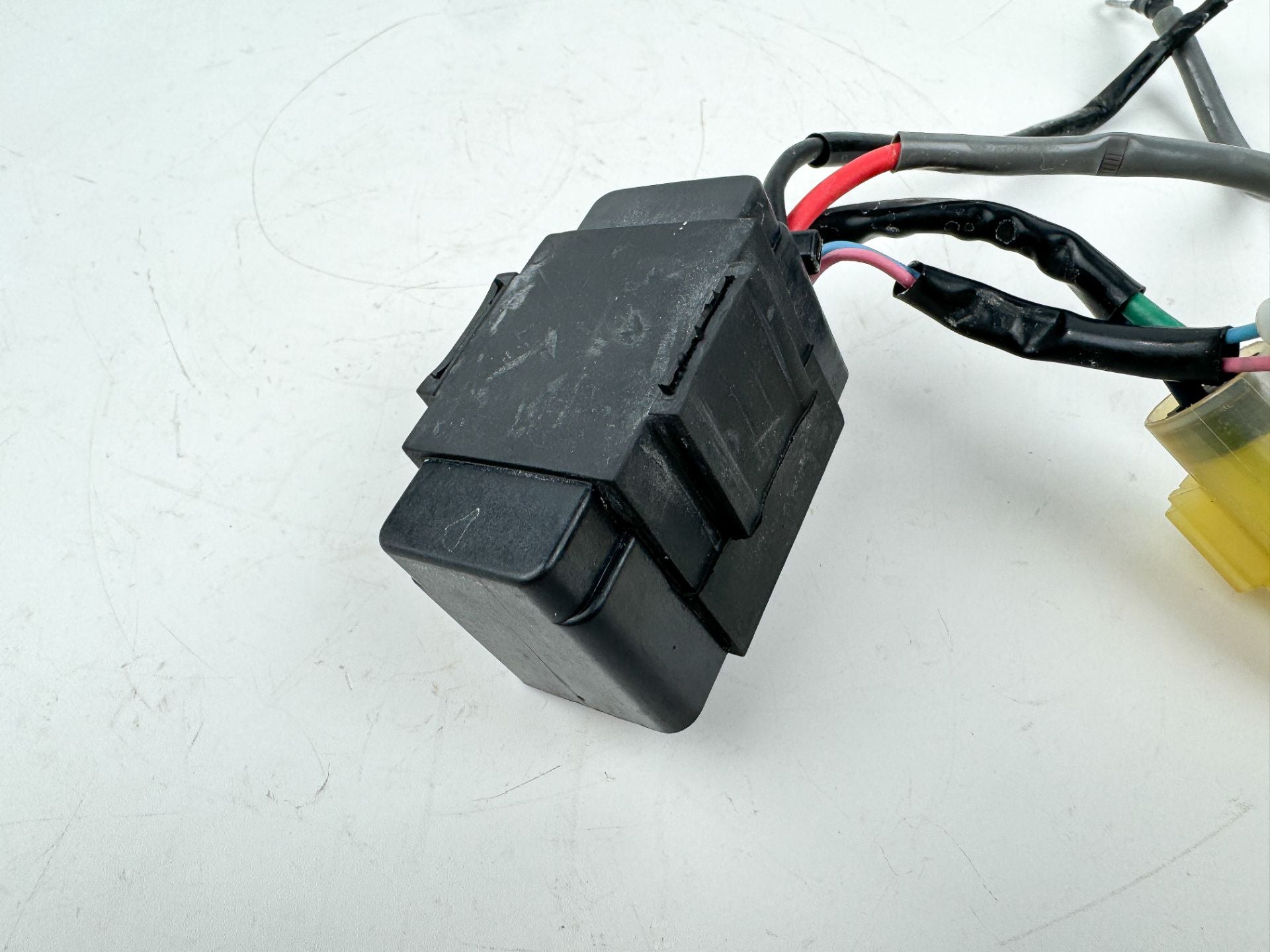 2014 Suzuki 175 HP 4 Stroke Outboard Trim Tilt Relay 38410-93J12 OEM