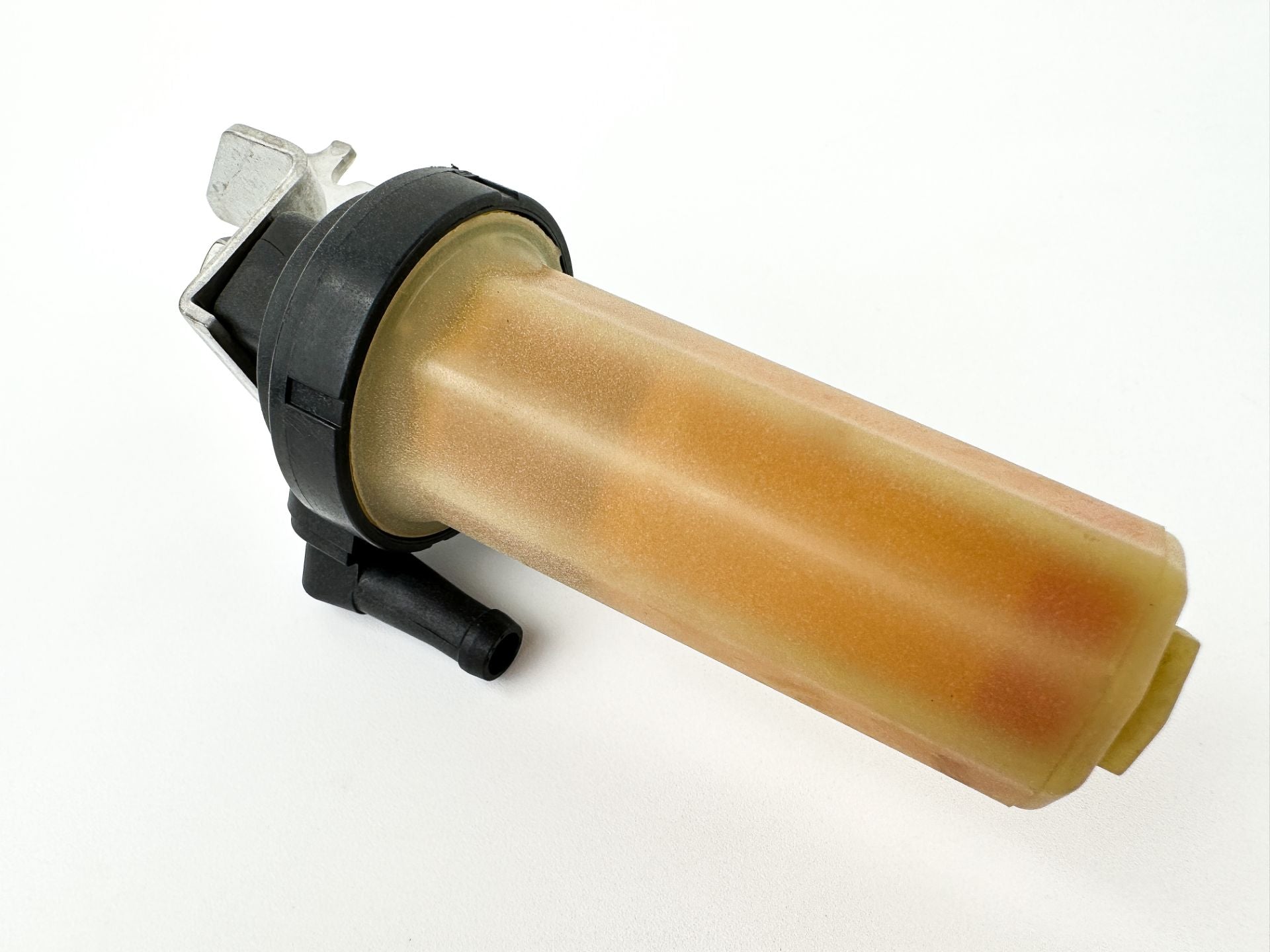 2005 Yamaha 115 HP 4 Stroke Outboard Fuel Filter Assembly 68V-24560-01-00 OEM