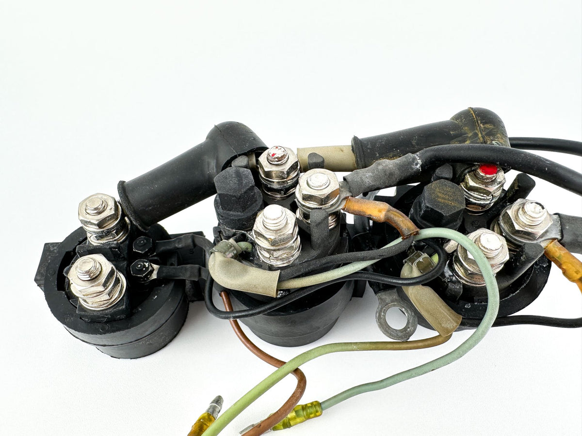 2000 Yamaha 100 HP 4 Stroke Outboard Trim Tilt Relay 6E5-8195B-01-00 OEM