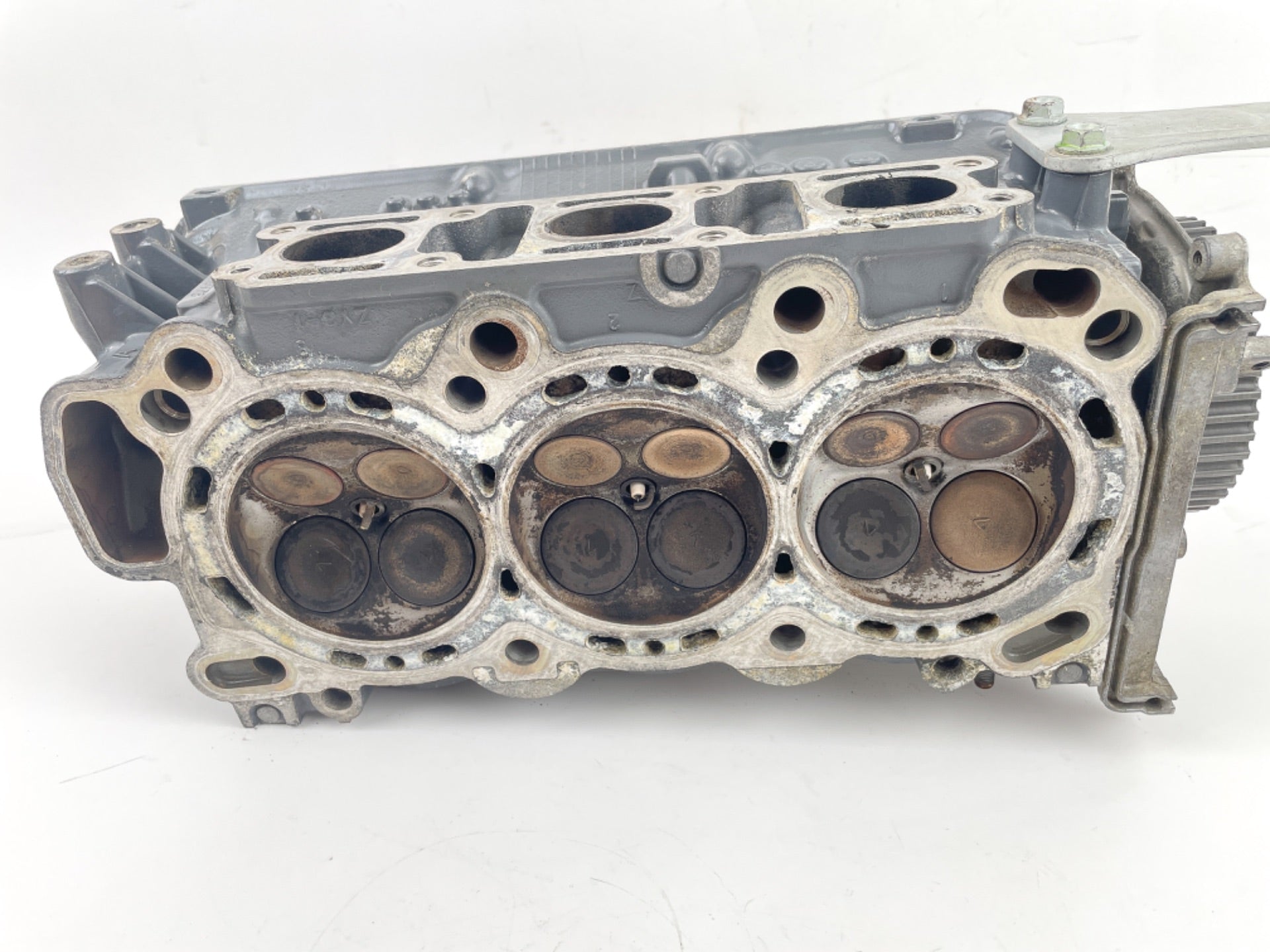 2007 Honda 225 HP 4 Stroke Outboard Starboard Cylinder Head 12215-ZY3-A01ZA OEM