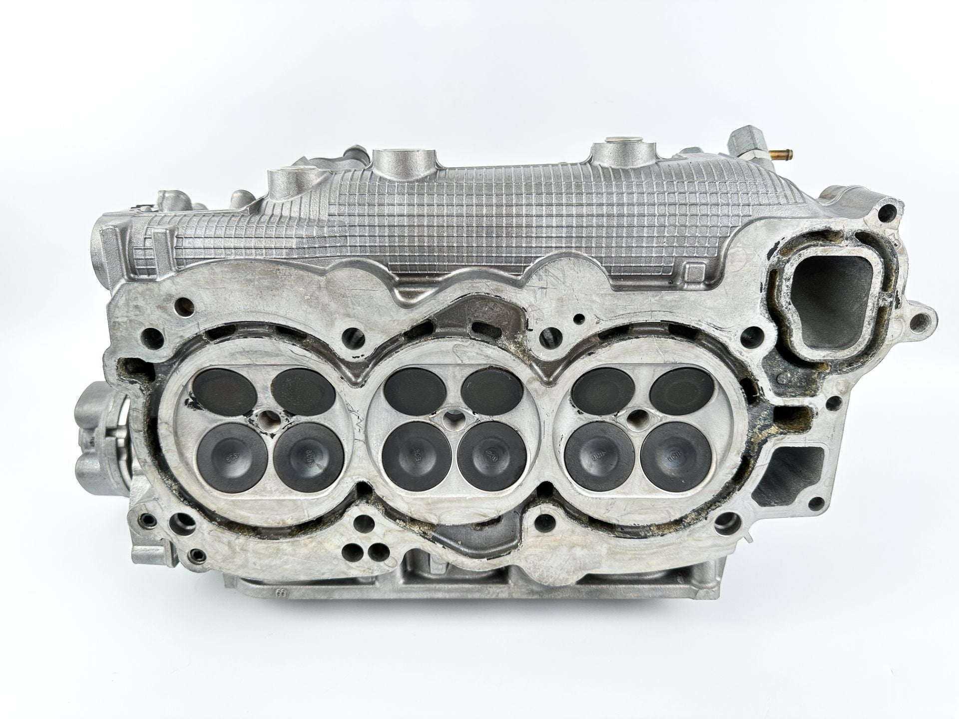Yamaha 200 225 250 HP Starboard Cylinder Head 6CB-W009A-00-00 2010 - 2014