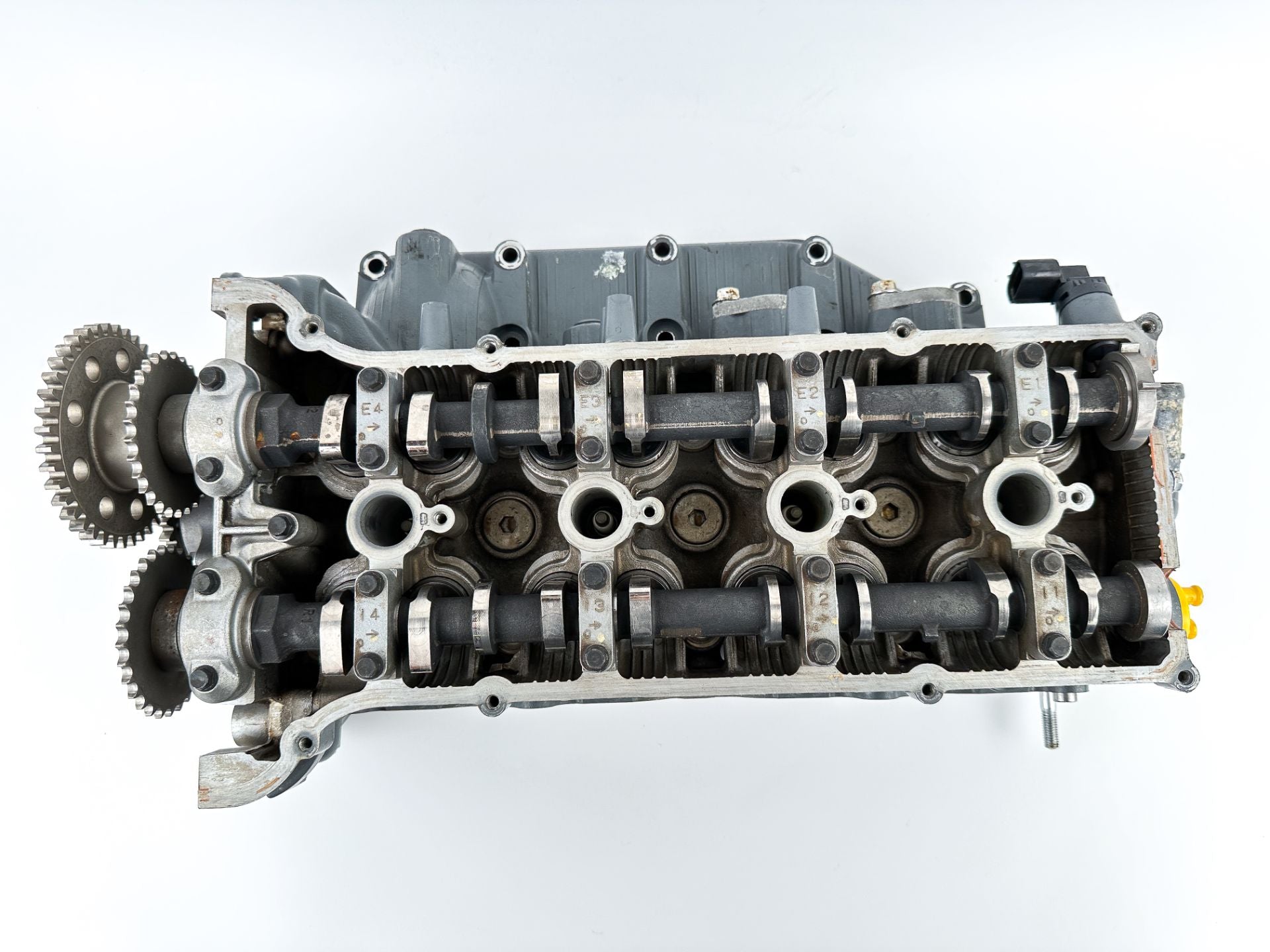 2005 Suzuki 115 HP 4 Stroke Outboard Cylinder Head 11100-90J11 OEM