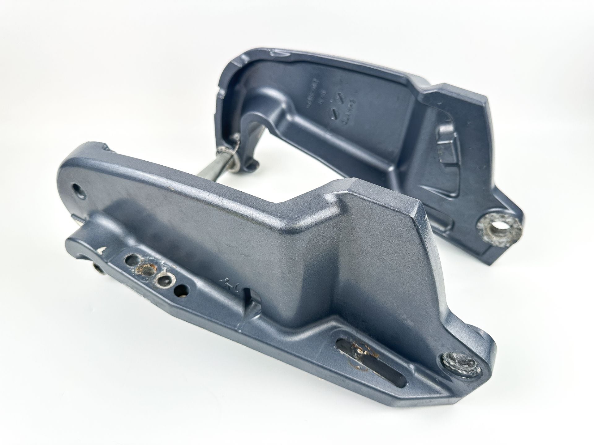 2016 Yamaha 150 HP 4 Stroke Outboard Clamp Bracket Pair 64E-43112-02-8D OEM