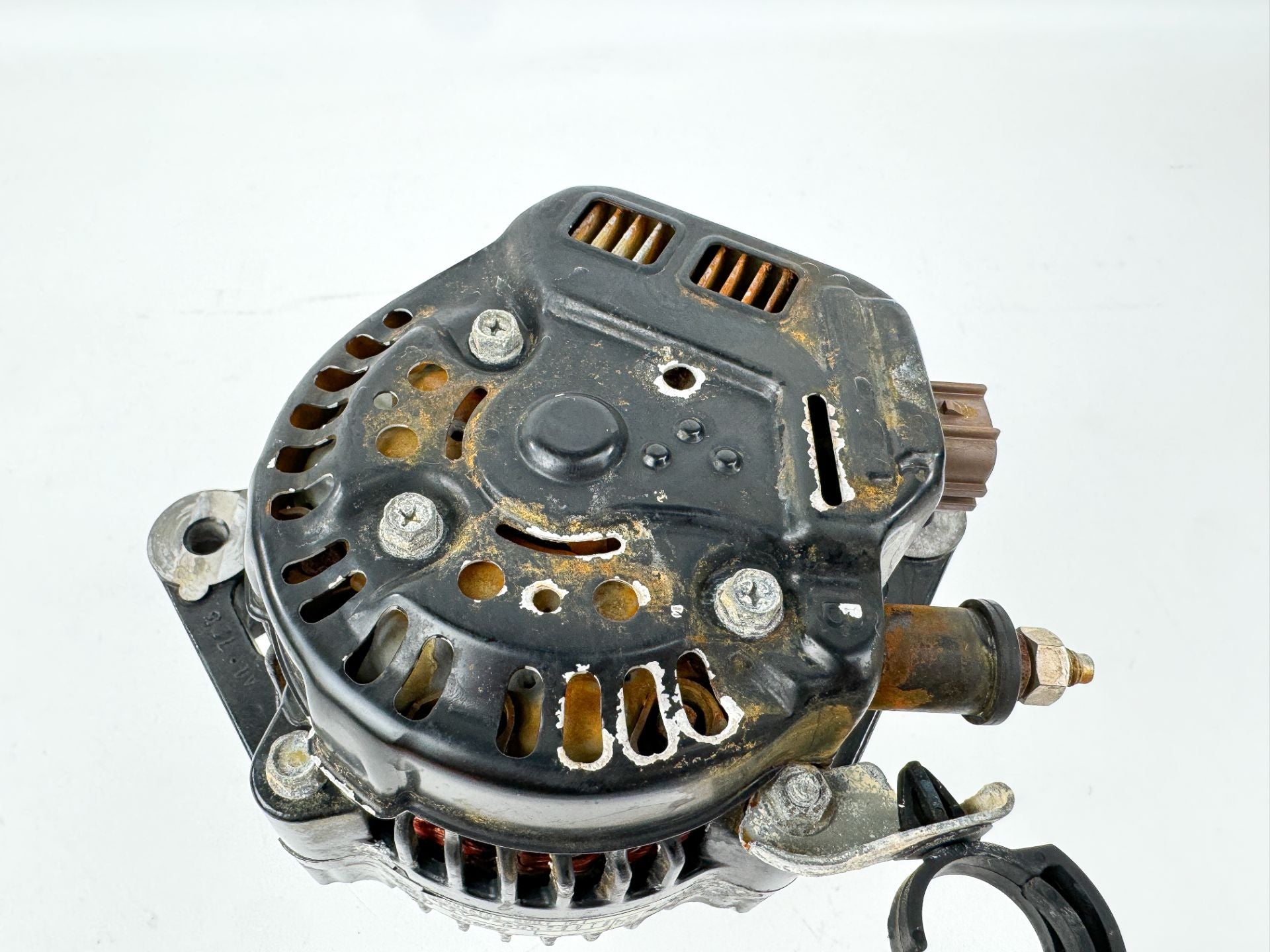 2004 Honda 130 HP 4 Stroke Outboard Alternator 31630-ZW5-003 OEM