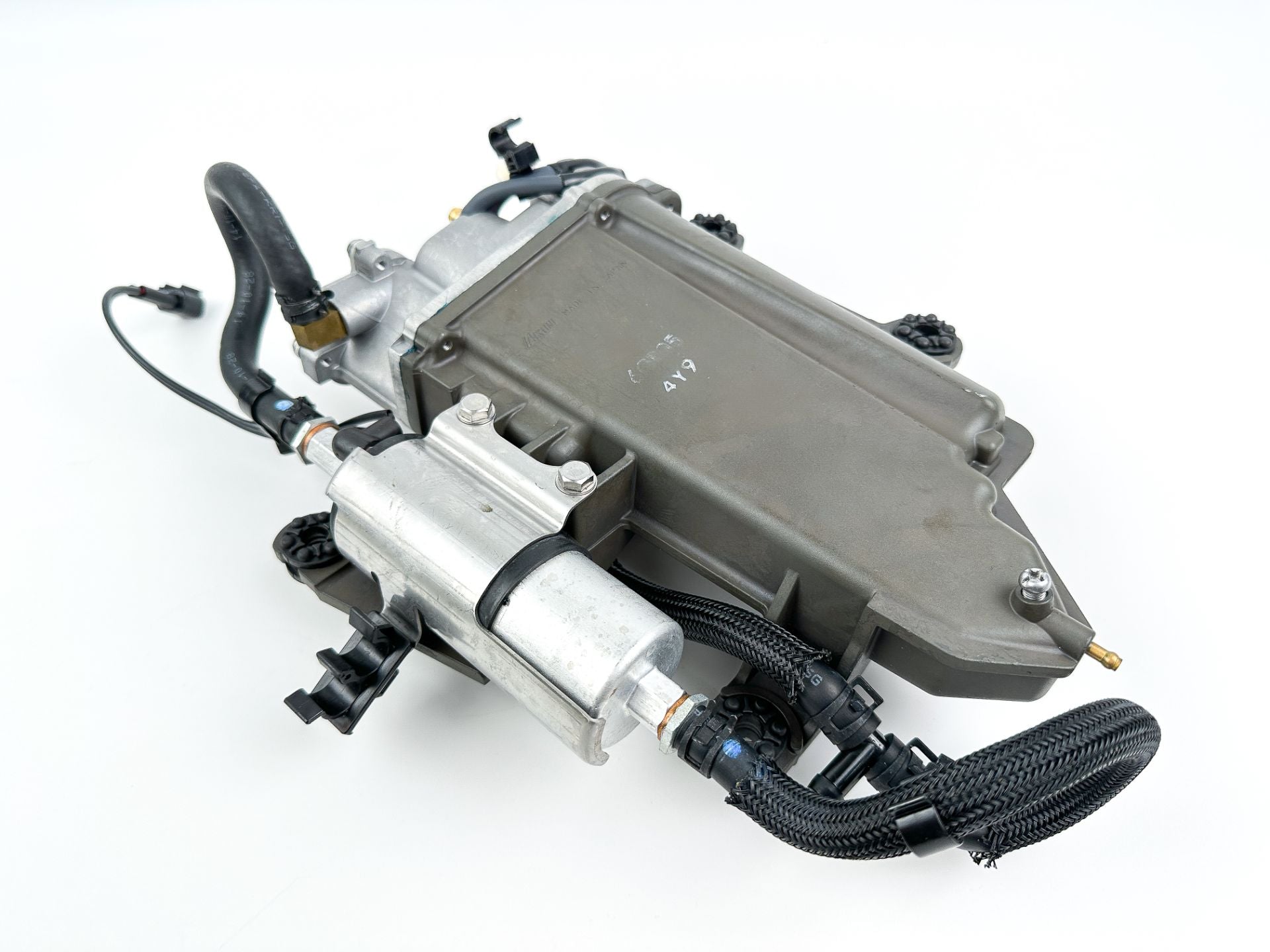 2015 Yamaha 250 HP 4 Stroke Outboard VST Float Chamber Assembly 6CB-14180-10-00 Cleaned