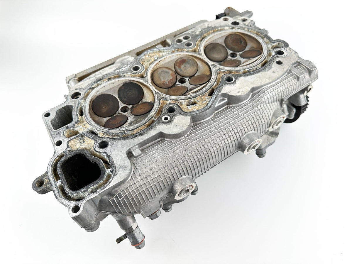 2012 Yamaha 250 HP 4 Stroke Outboard Starboard Cylinder Head 6CB-W009A-00-00 OEM