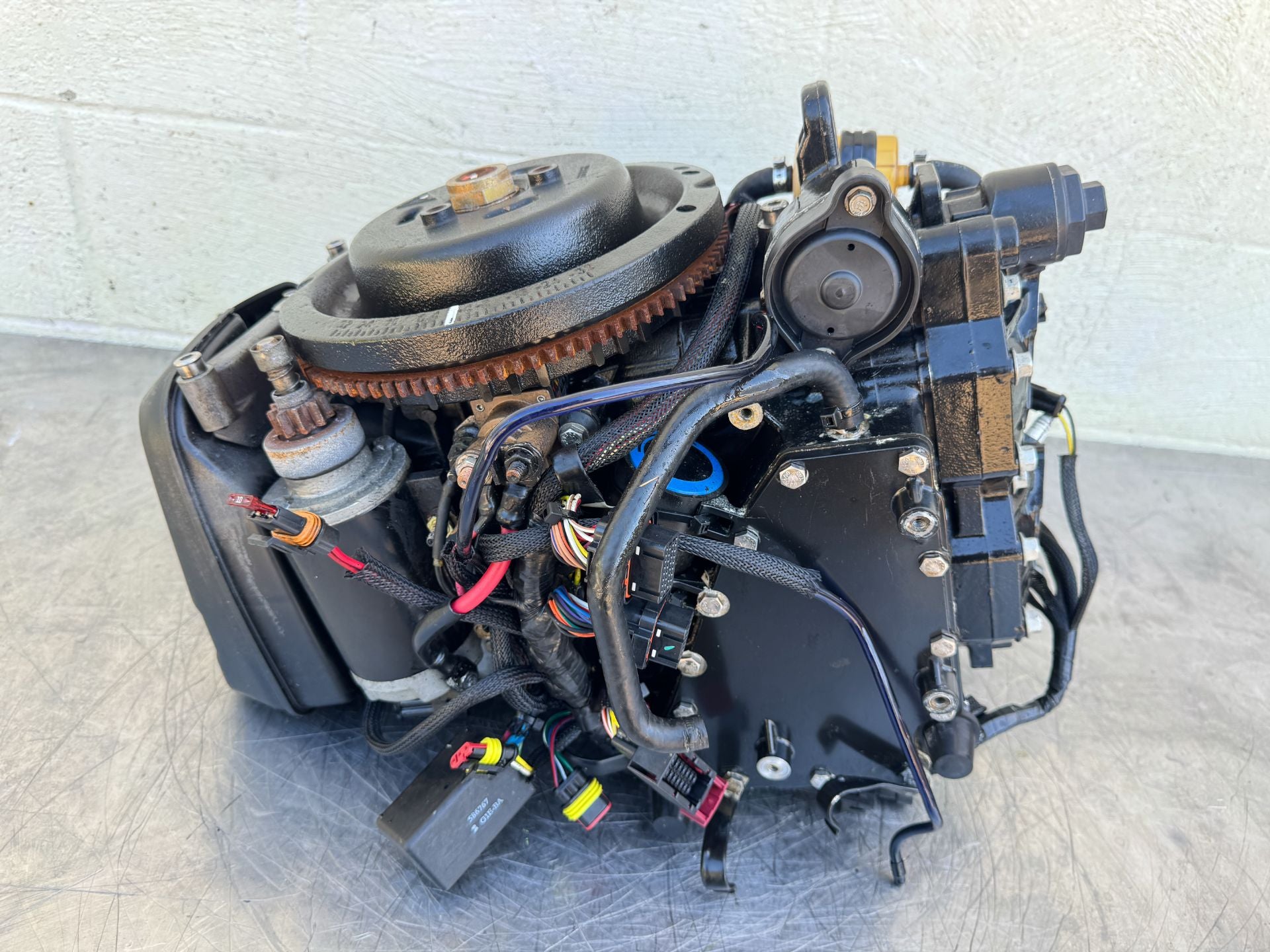 2006 Evinrude 40 HP 2 Stroke Outboard Powerhead 5006190 OEM