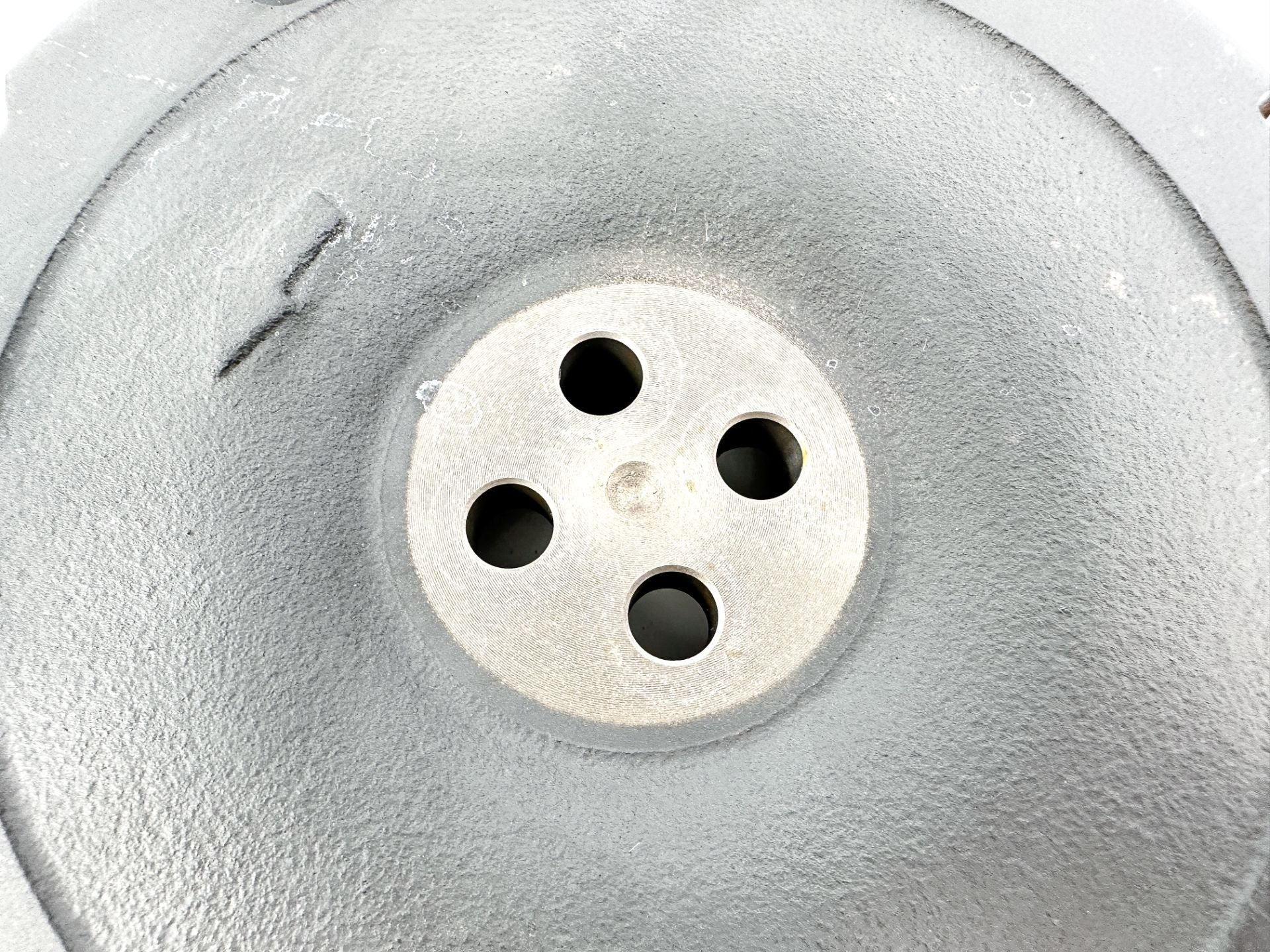 1999 Honda 40 HP 4 Stroke Outboard Flywheel & Charging System 31100-ZV5-680ZA