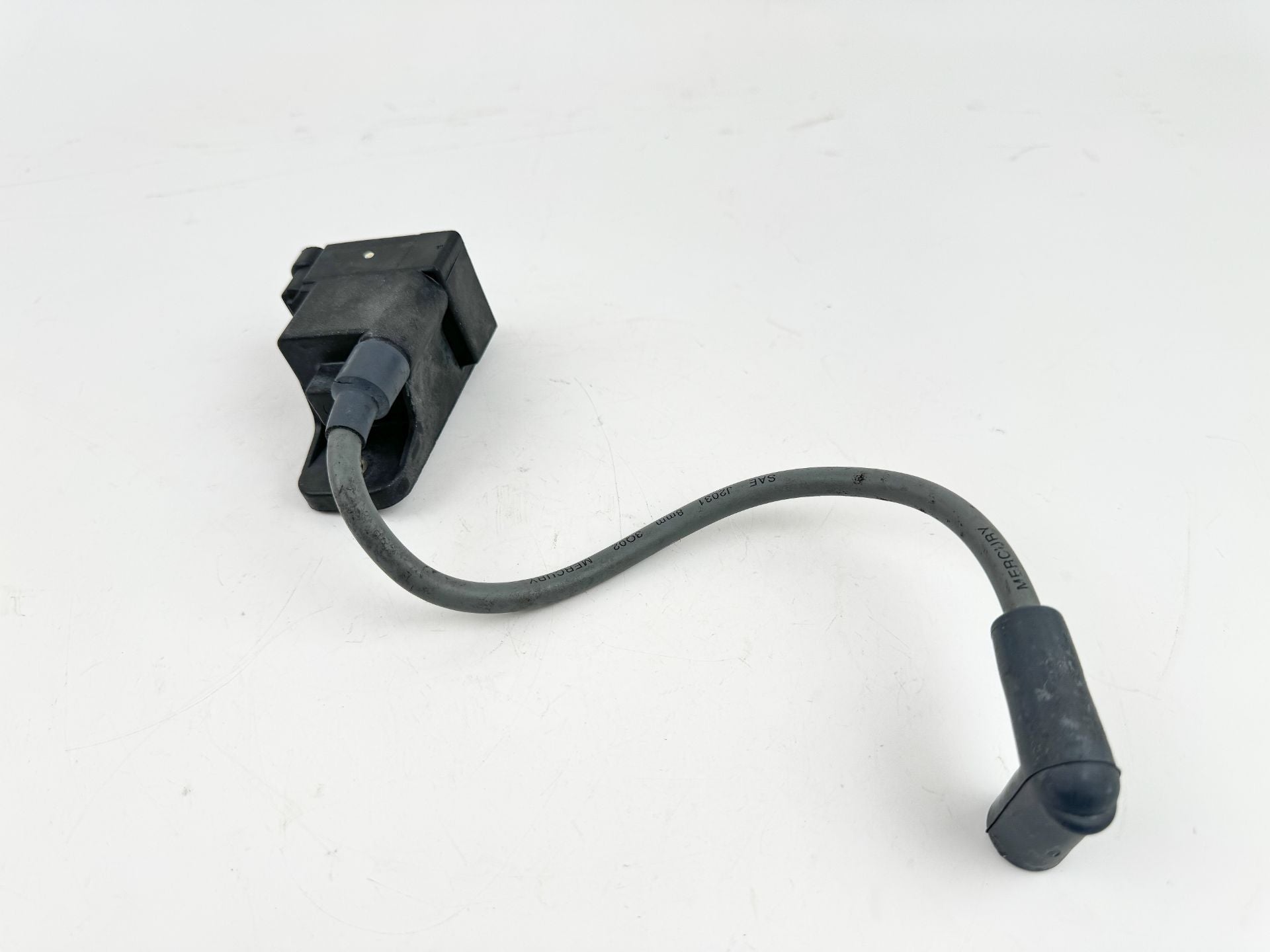 2001 Mercury 90 HP 2 Stroke Outboard Ignition Coil 827509A10 OEM