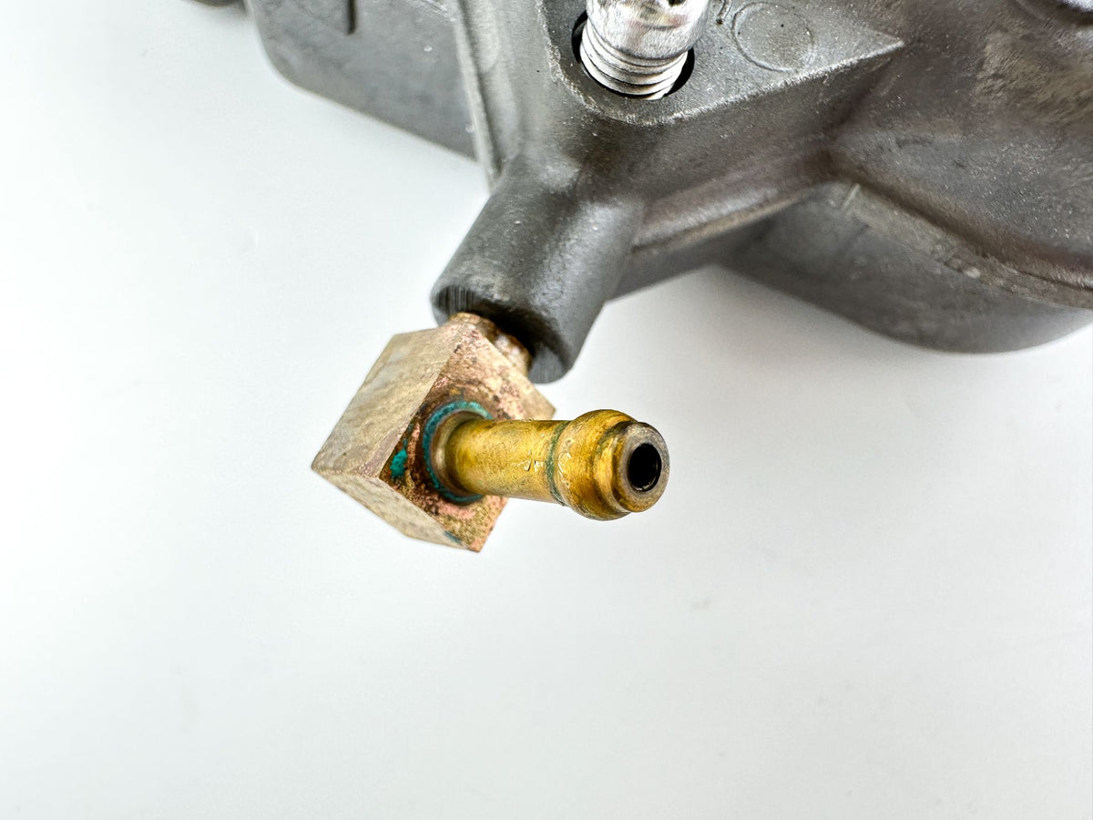 2012 Yamaha 150 HP 4 Stroke Outboard VST Float Chamber Assembly 63P-14180-02-00 OEM
