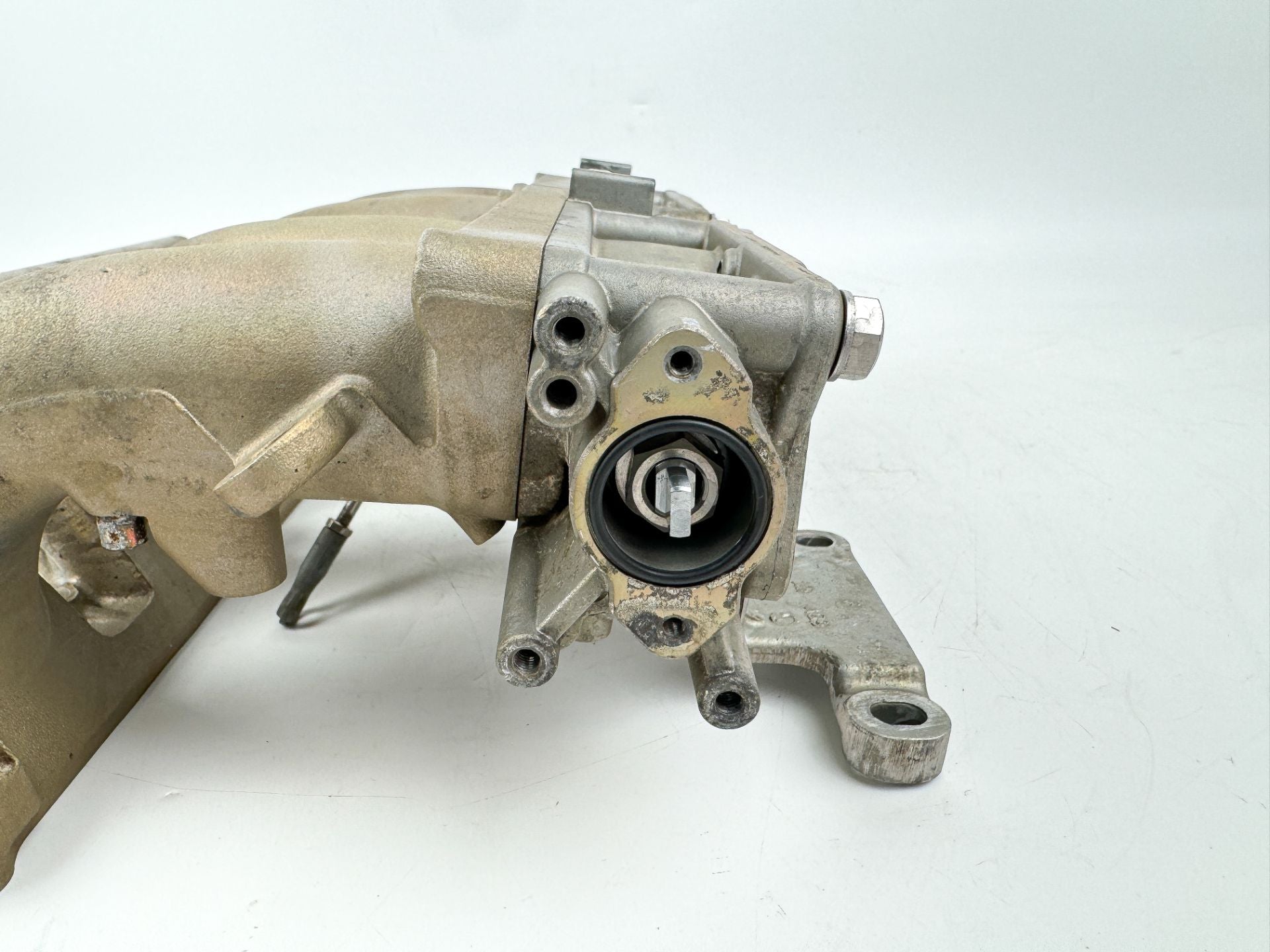 2005 Yamaha 115 HP 4 Stroke Outboard Intake Manifold & Throttle Body OEM