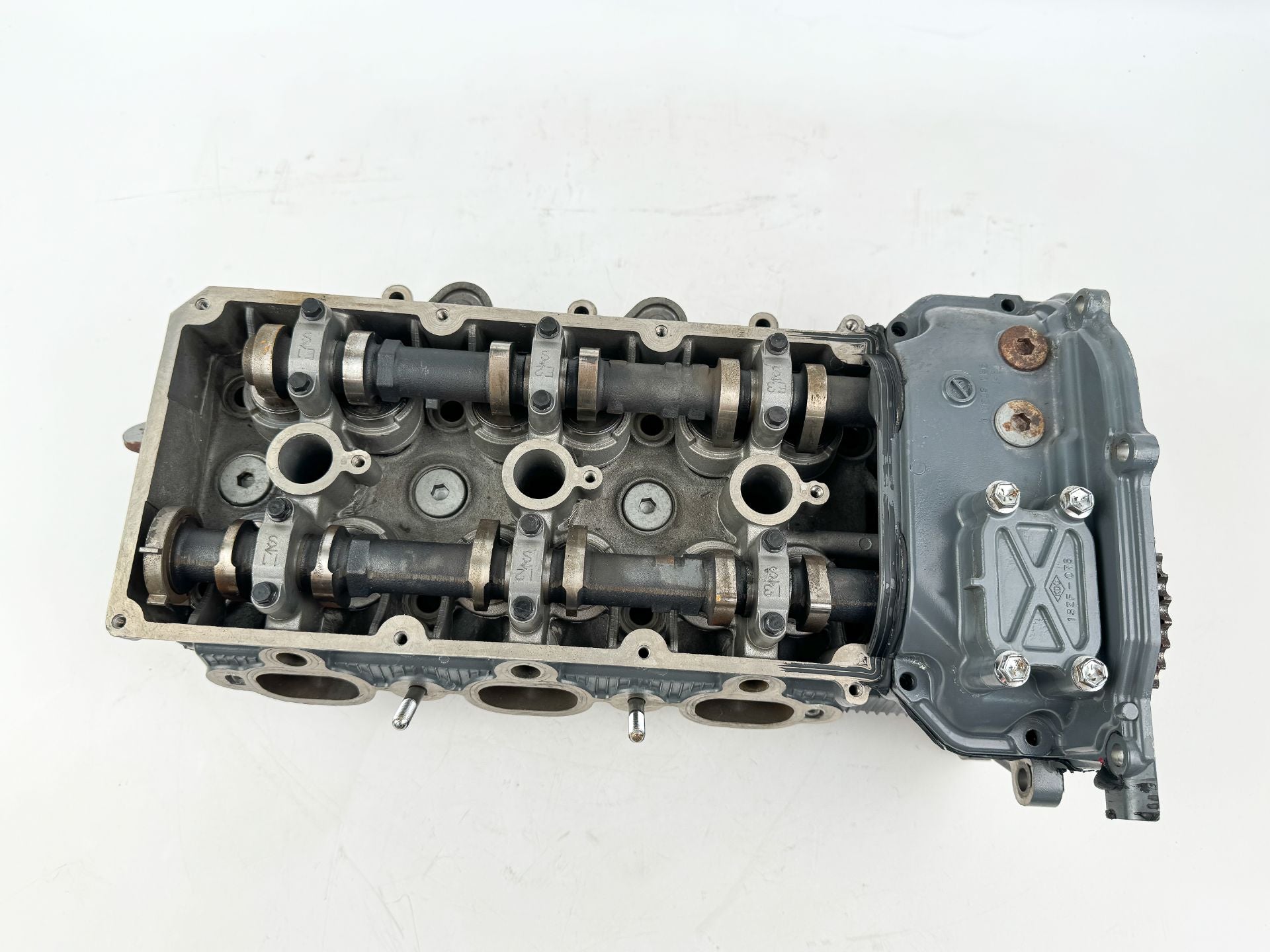 2007 Suzuki 200 HP 4 Stroke Outboard Starboard Cylinder Head 11101-93J04 For Parts