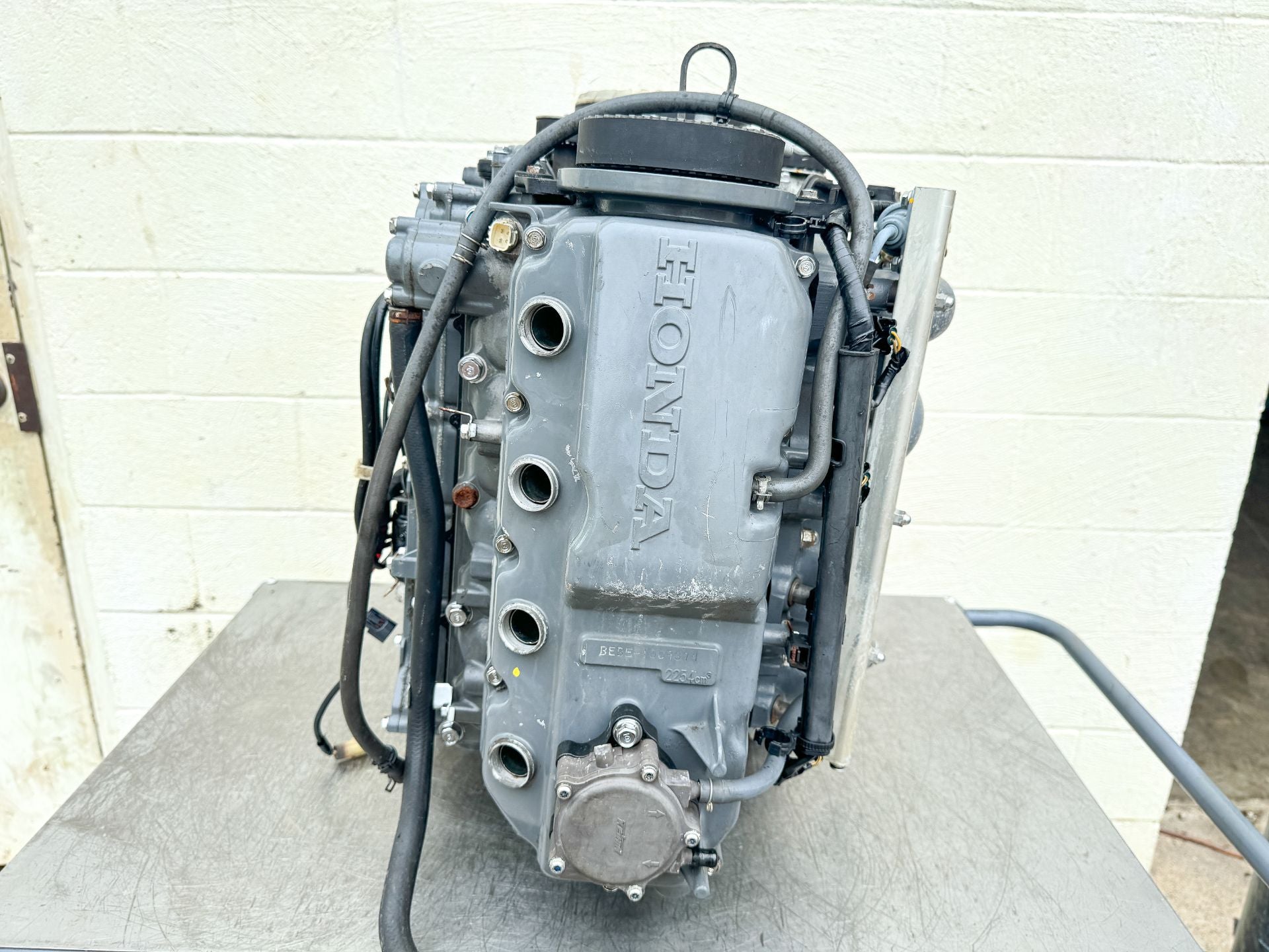 2000 Honda 130 HP 4 Stroke Outboard Powerhead 12000-ZW5-020ZA OEM