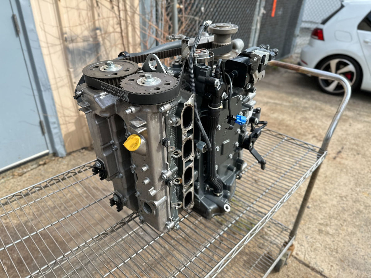 2019 Yamaha 115 HP 4 Stroke Outboard Powerhead 6EK-W009B-12-9S OEM