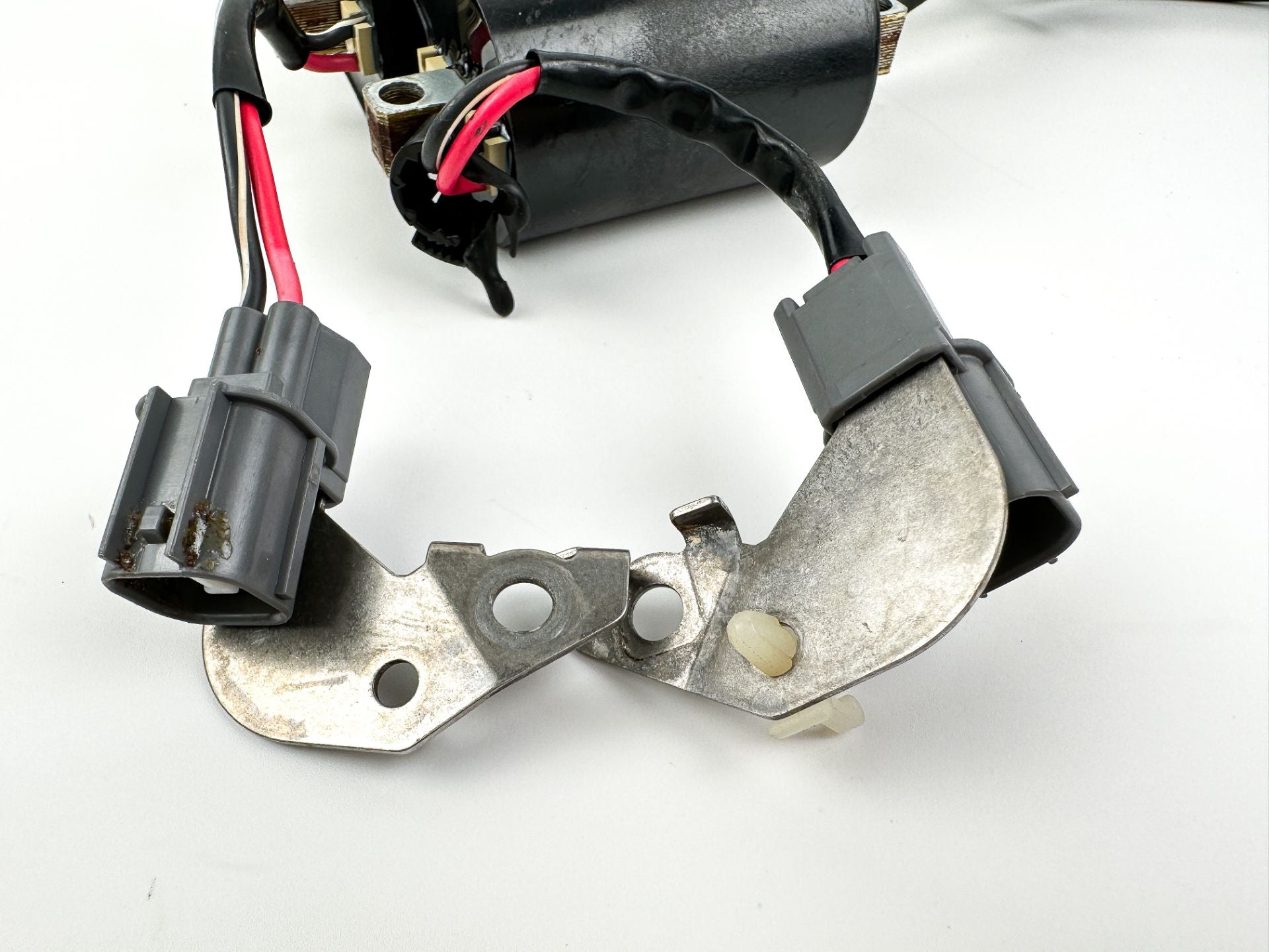 2016 Yamaha 115 HP 4 Stroke Outboard Ignition Coil Set 68V-82310-01-00 OEM