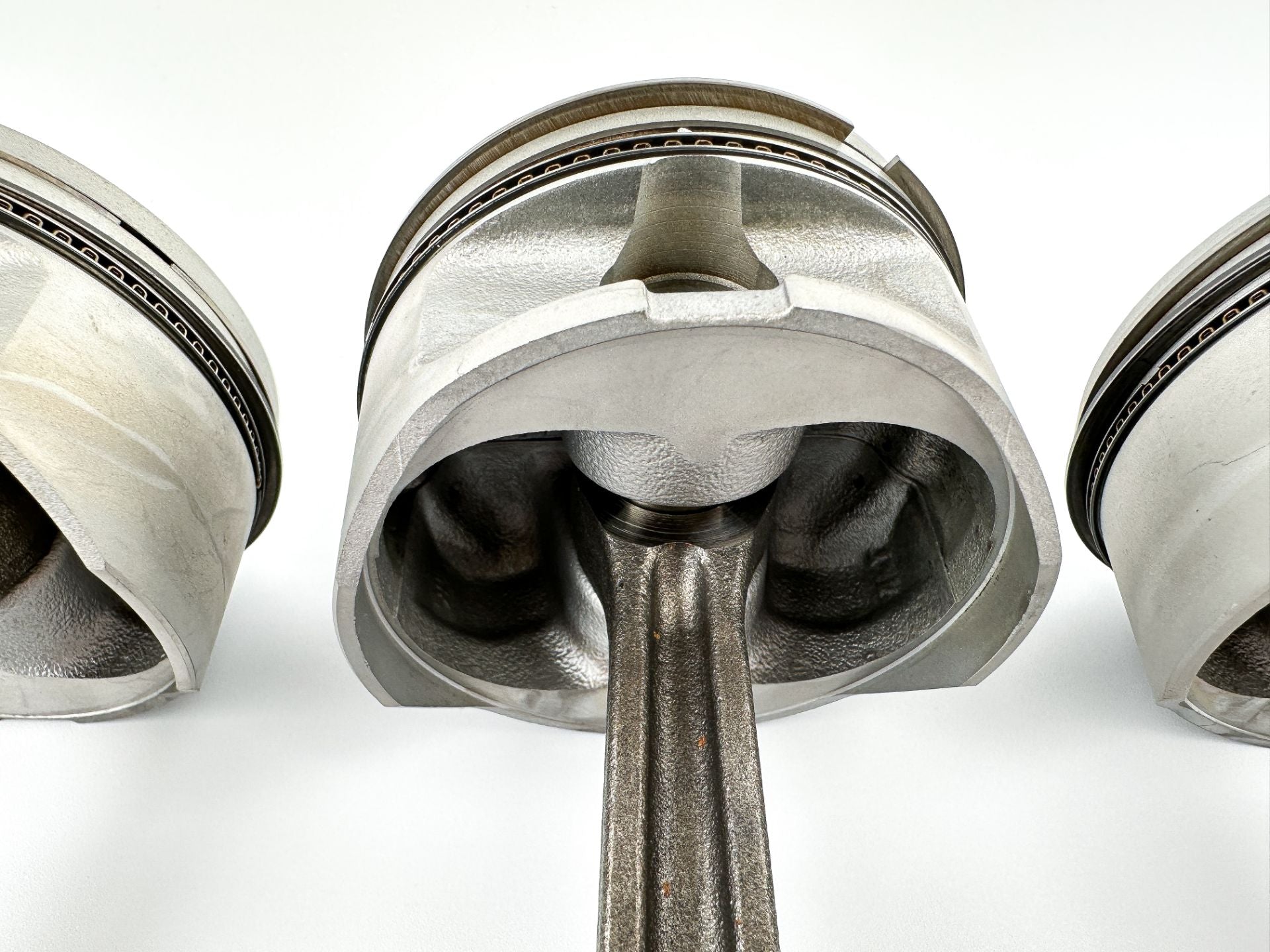 2011 Yamaha 115 HP 4 Stroke Outboard Piston & Connecting Rod Set 68V-W1164-02-00 OEM