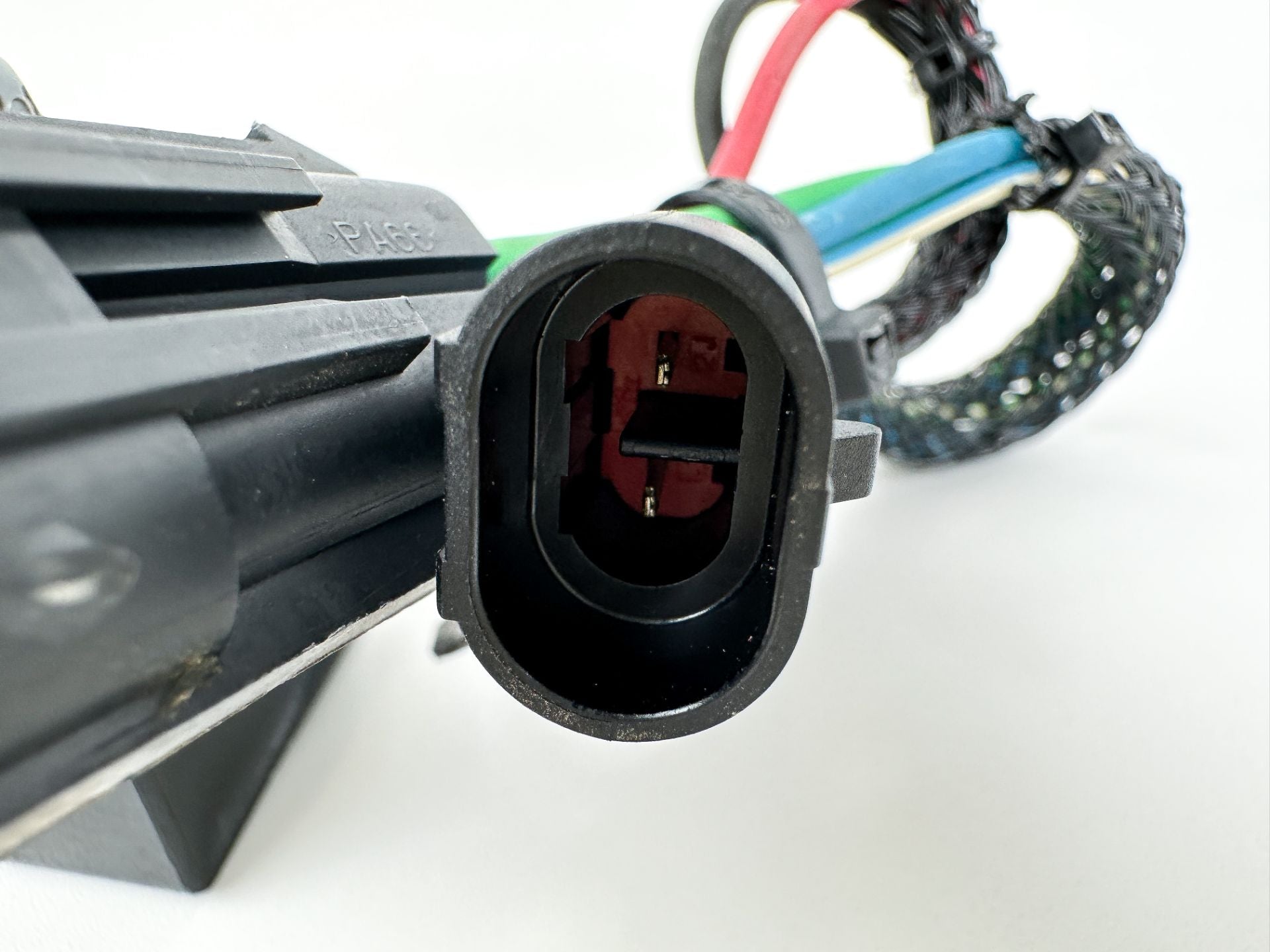 2014 Evinrude 200 HP 2 Stroke Outboard Trim Tilt Relay 0586767 OEM
