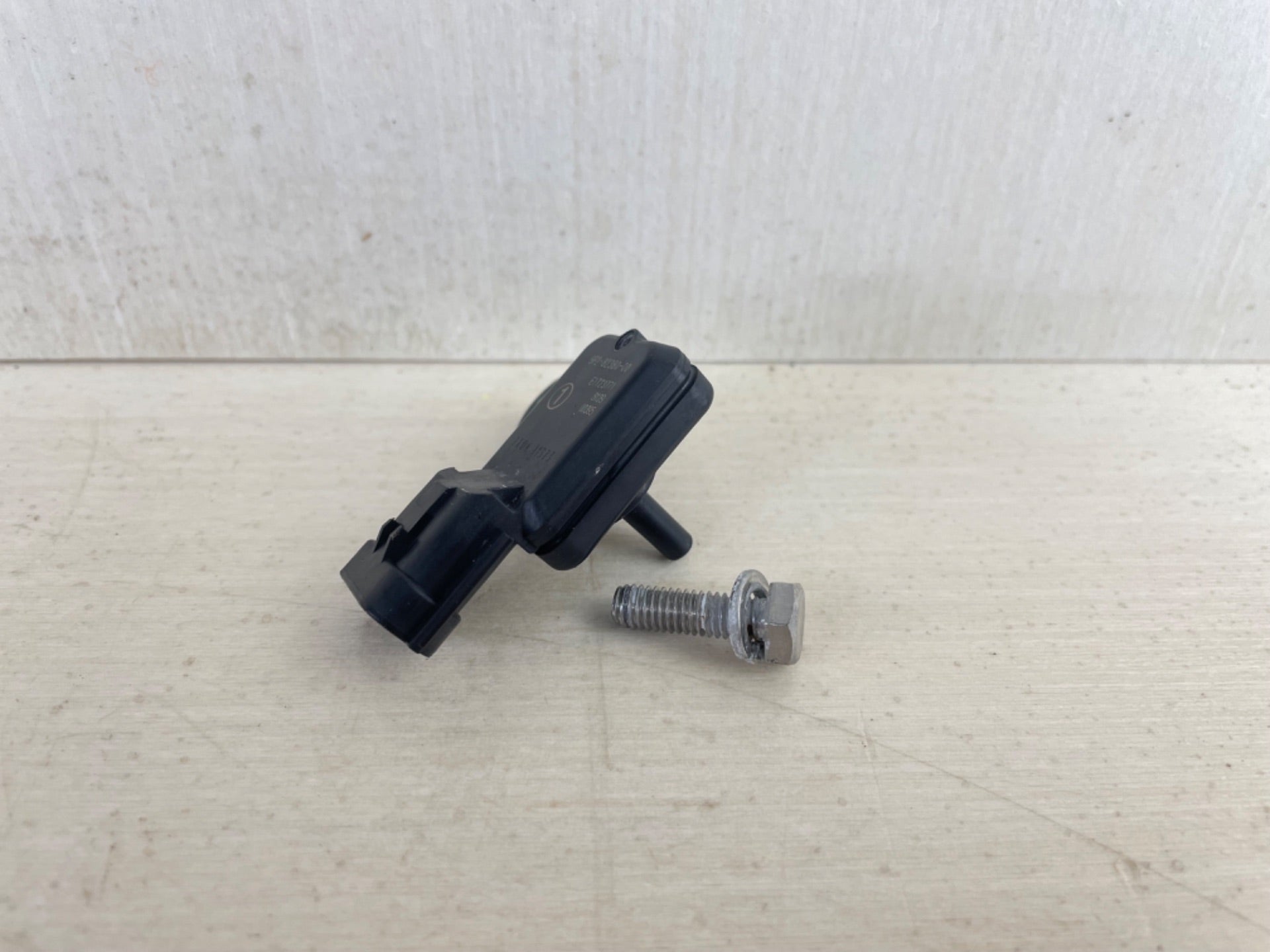 Yamaha 4 Stroke Outboard Pressure Sensor Assembly 6P2-82380-00-00