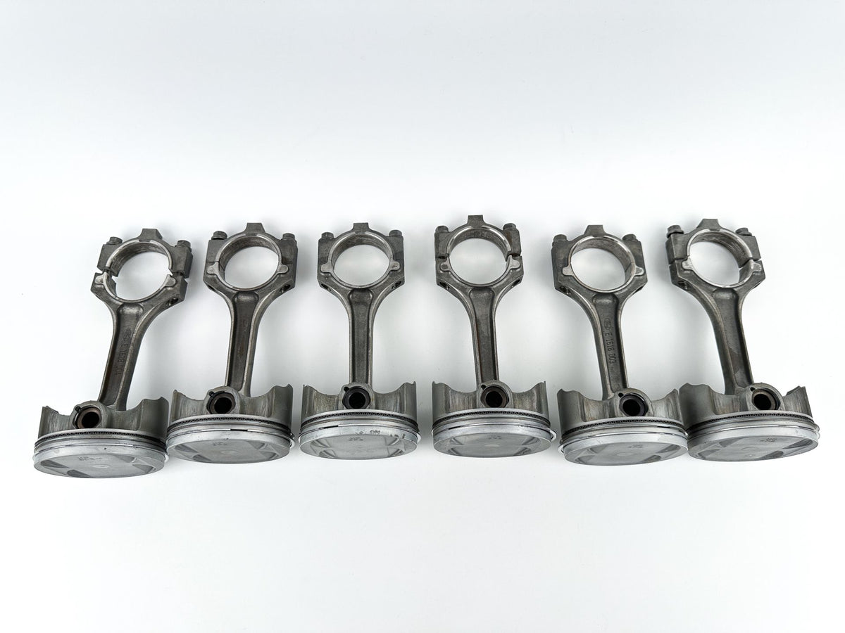 2009 Yamaha 250 HP 4 Stroke Outboard Piston & Connecting Rod Set 6P2-11631-01-B0 OEM