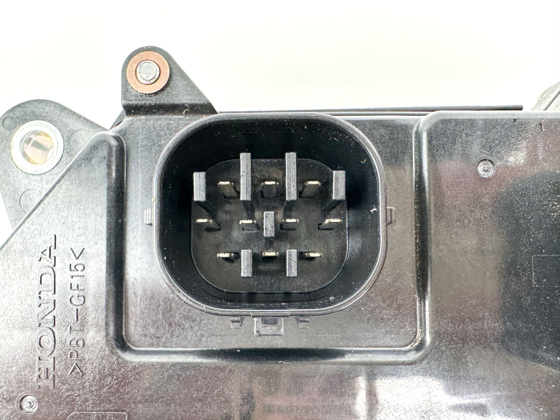 2016 Honda 150 HP 2 Stroke Outboard Fuse Box junction 32370-ZY6-004 OEM