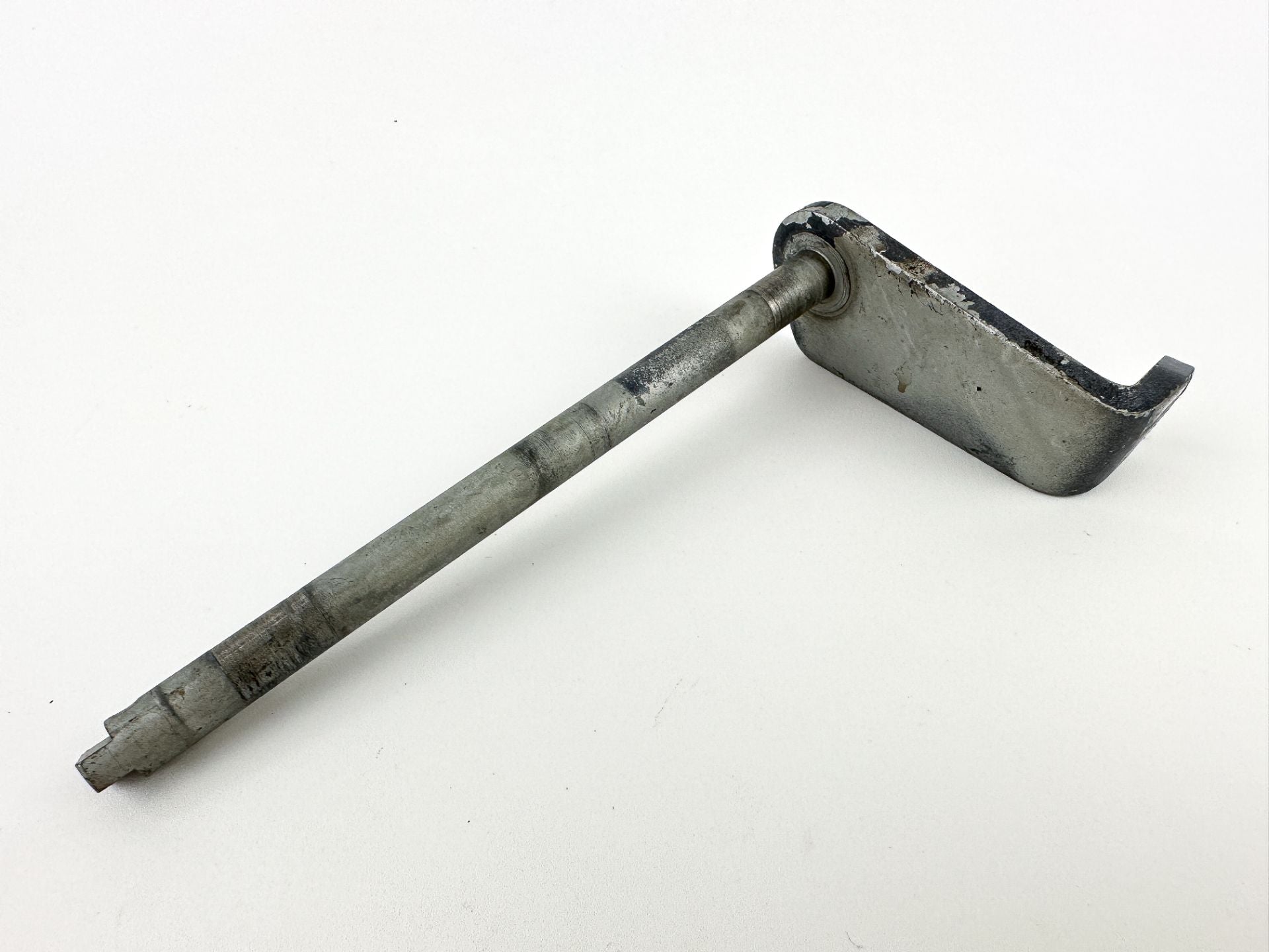 2001 Yamaha 115 HP 2 Stroke Outboard Tilt Stop Lever 6G5-43181-02-00 OEM