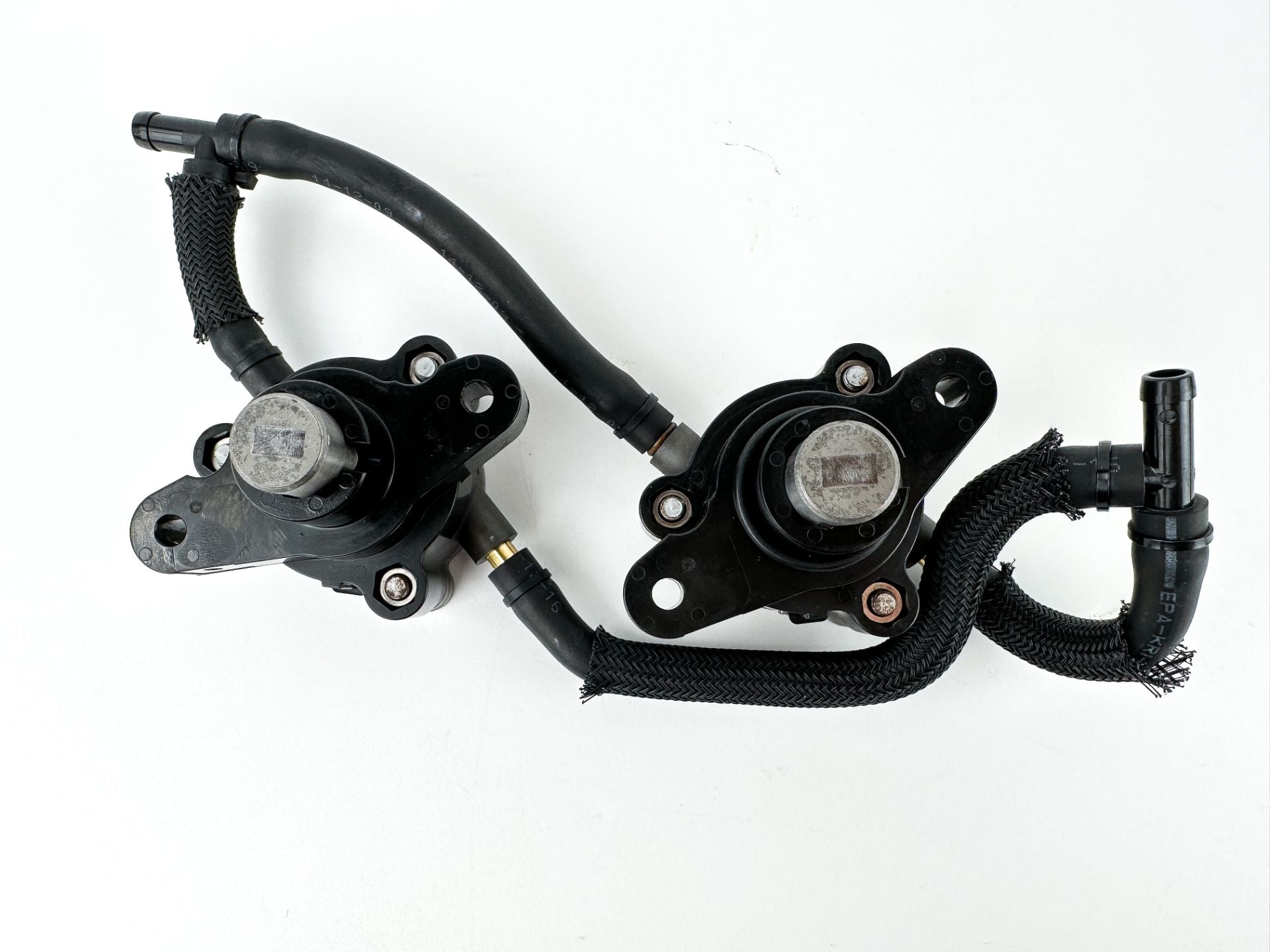 2015 Yamaha 150 HP 4 Stroke Outboard Fuel Pump 63P-24410-20-00 OEM