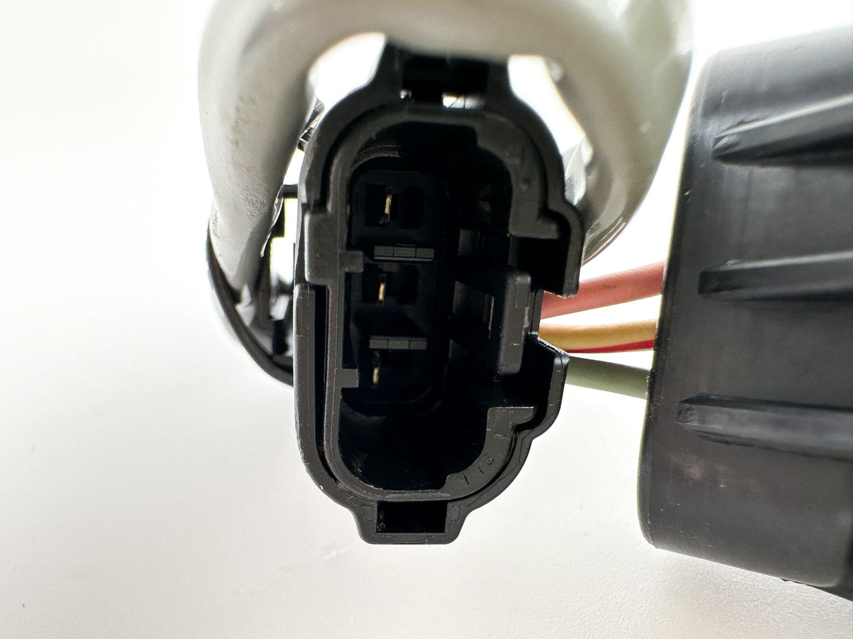 2007 Suzuki 300 HP 4 Stroke Outboard Trim Switch 37850-99E05 OEM