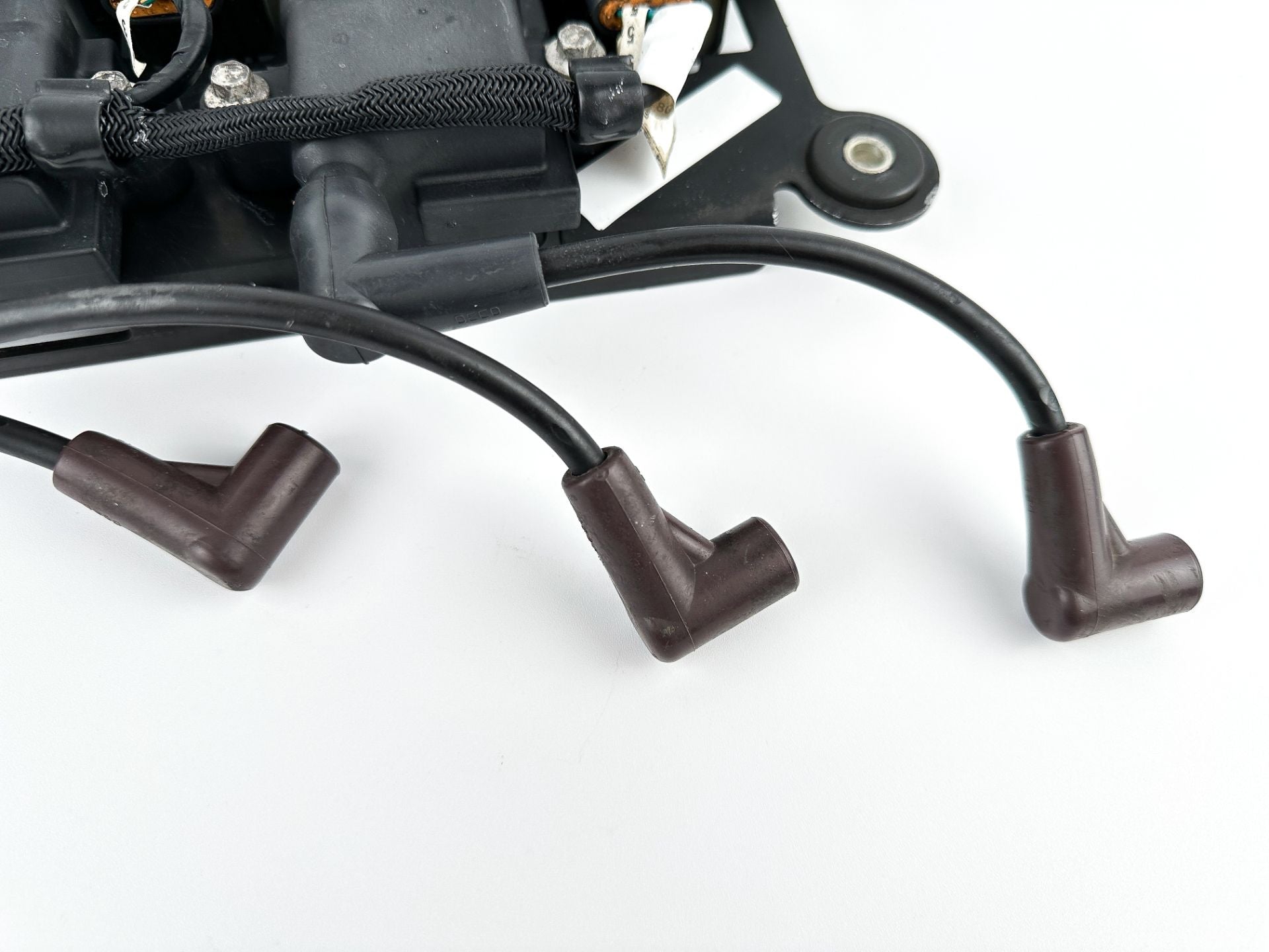 2015 Mercury 250 HP 2 Stroke Outboard Ignition Coil Set W/ Plate 879984A1 OEM